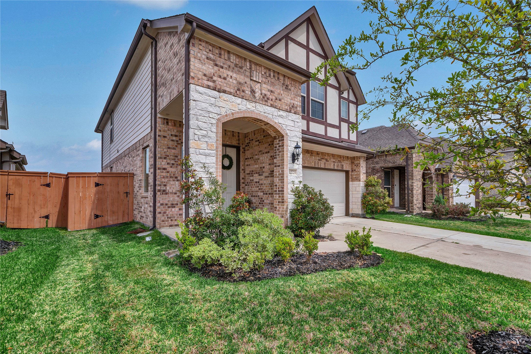 12723 Gallowhill Drive Property Photo 3