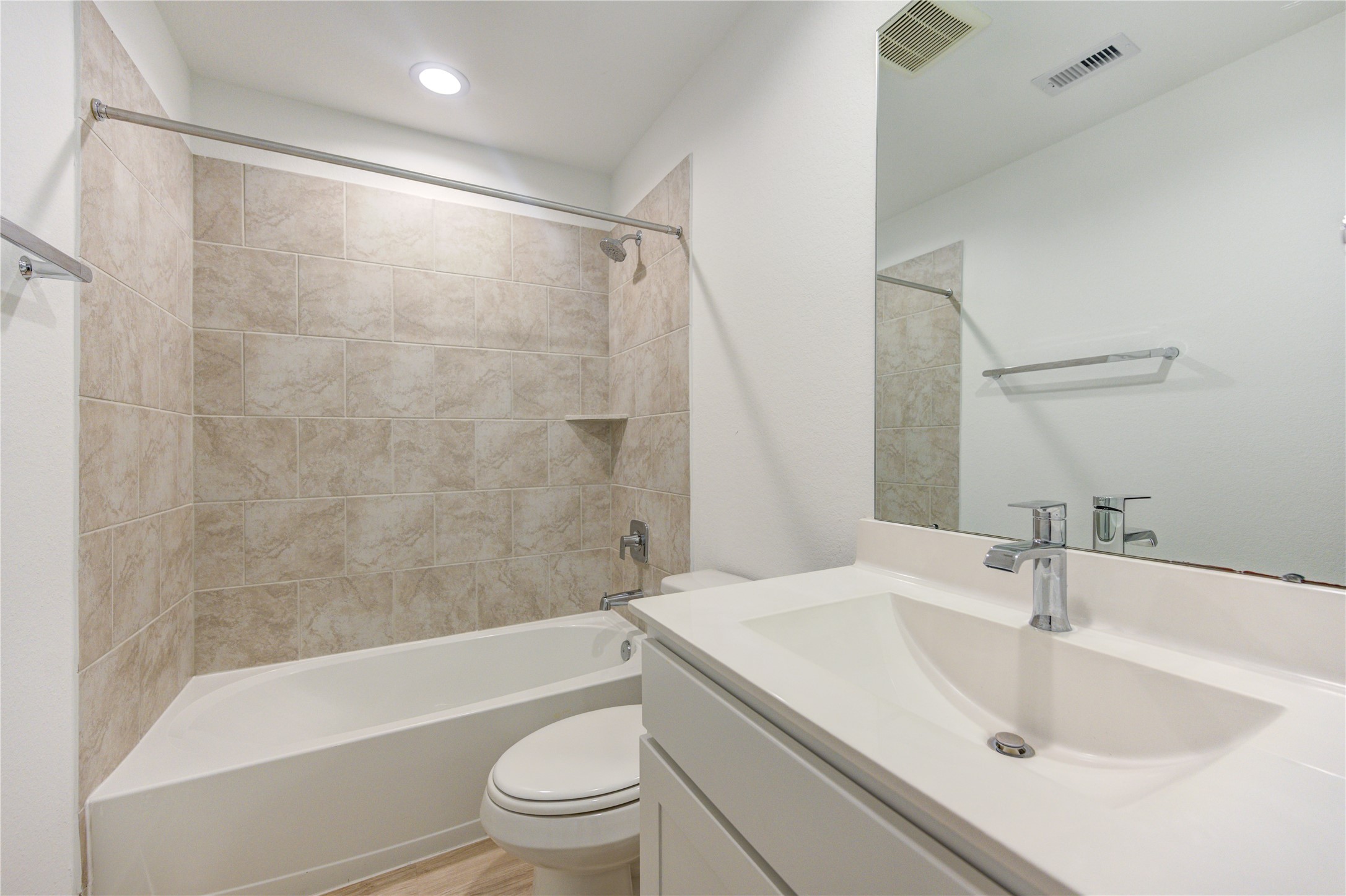 2732 Misty Elm Lane Property Photo 8
