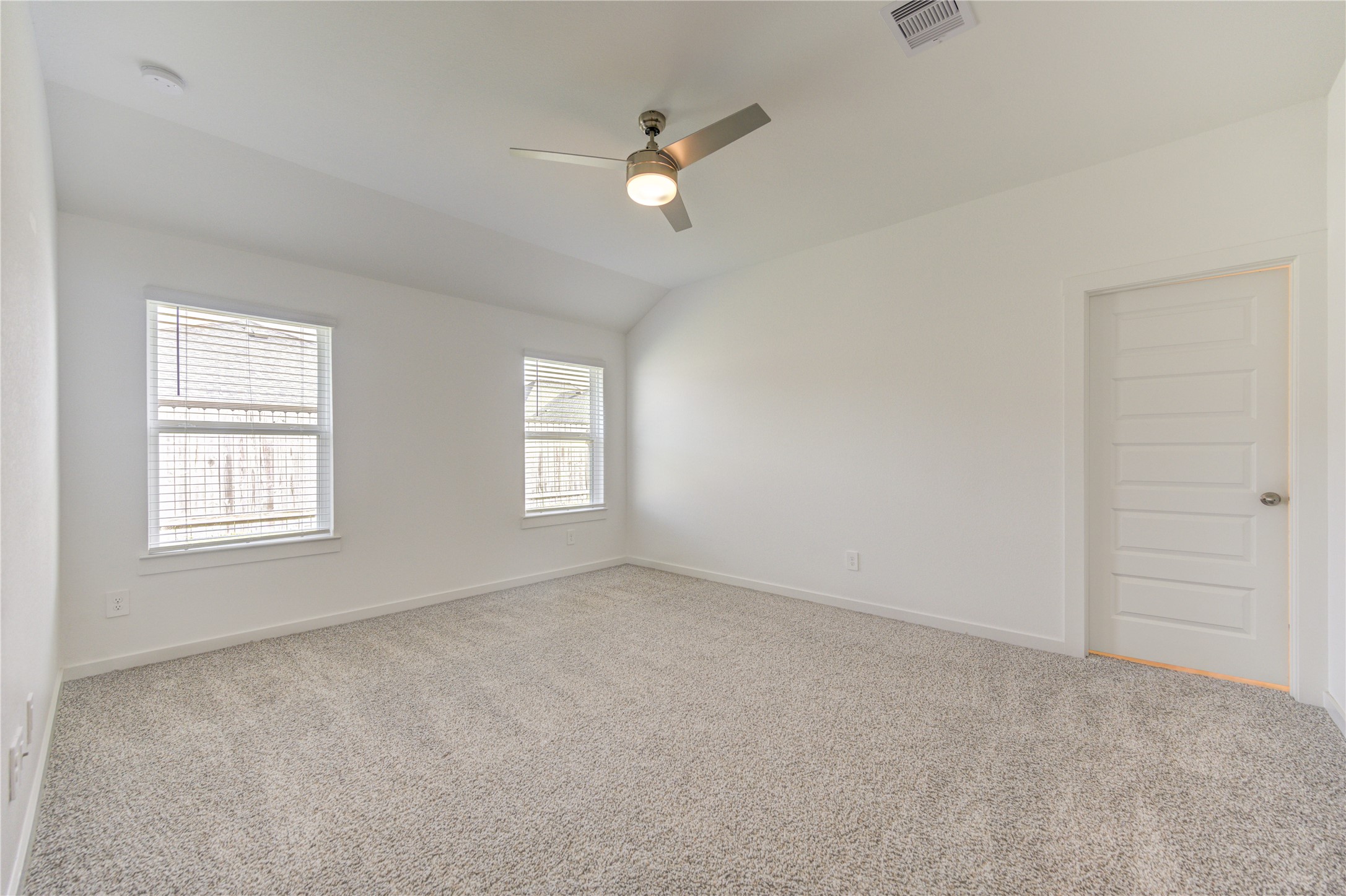 2732 Misty Elm Lane Property Photo 34