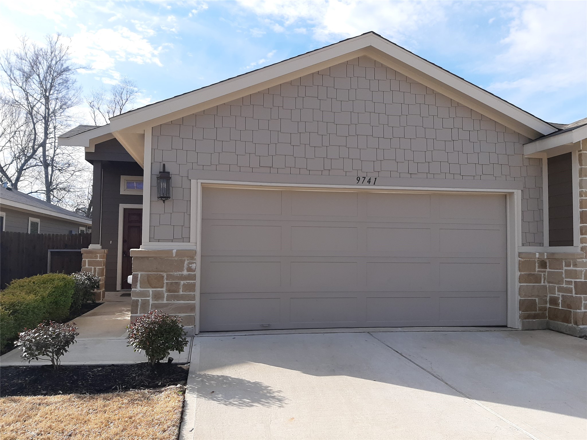9741 Grosbeak Lane Property Photo 1
