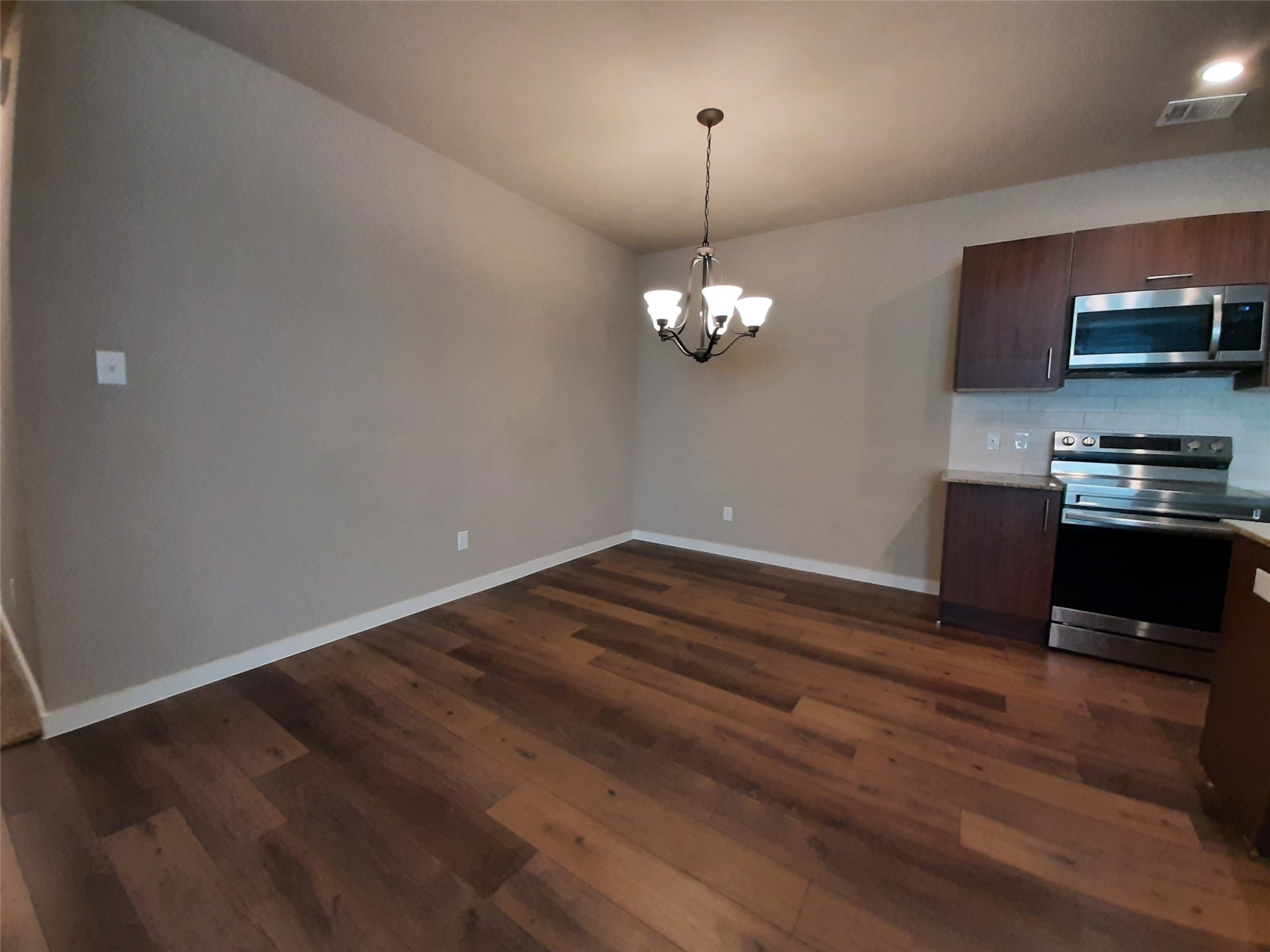 9741 Grosbeak Lane Property Photo 7