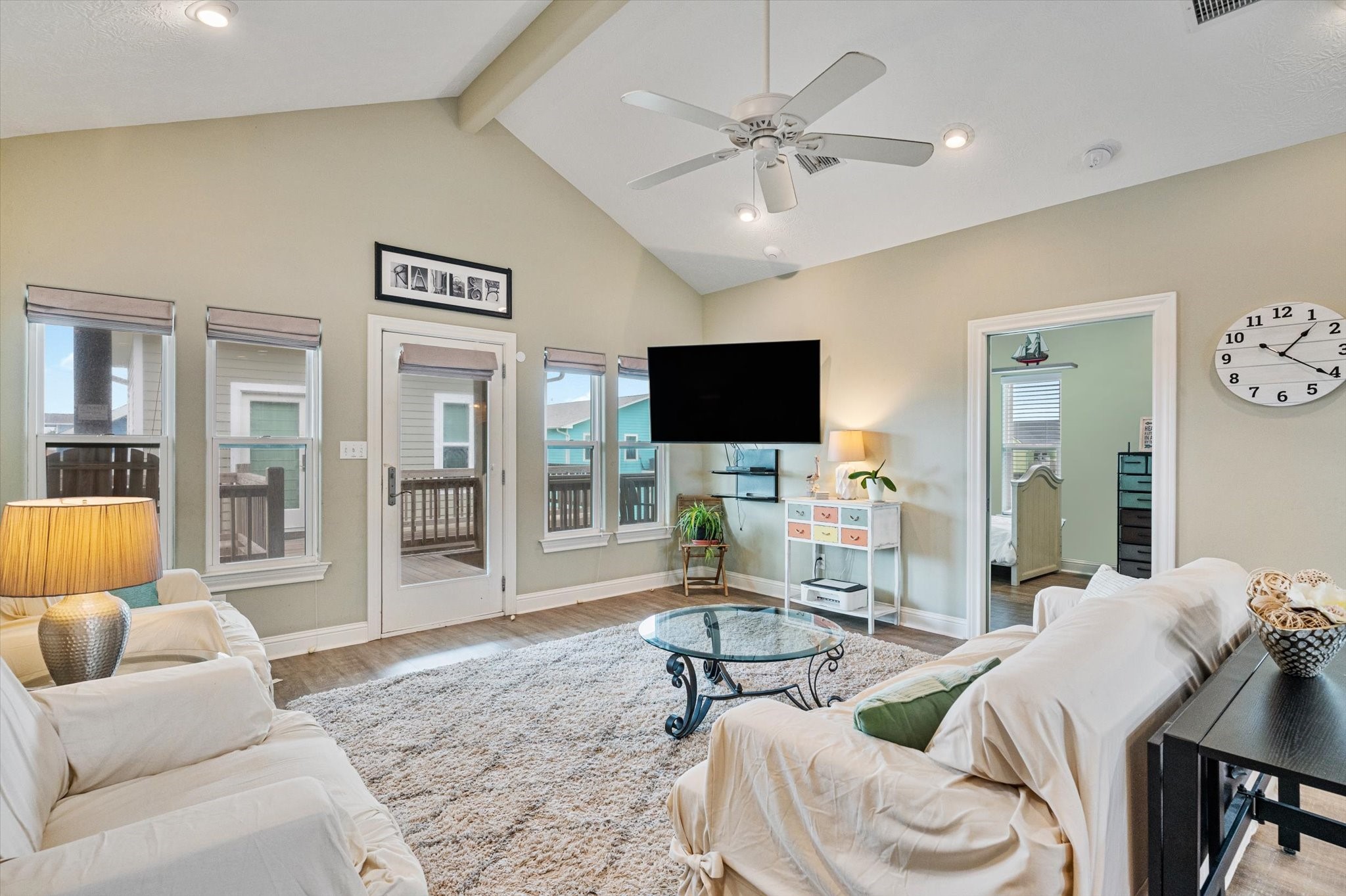 957 Mary Ann Property Photo 6