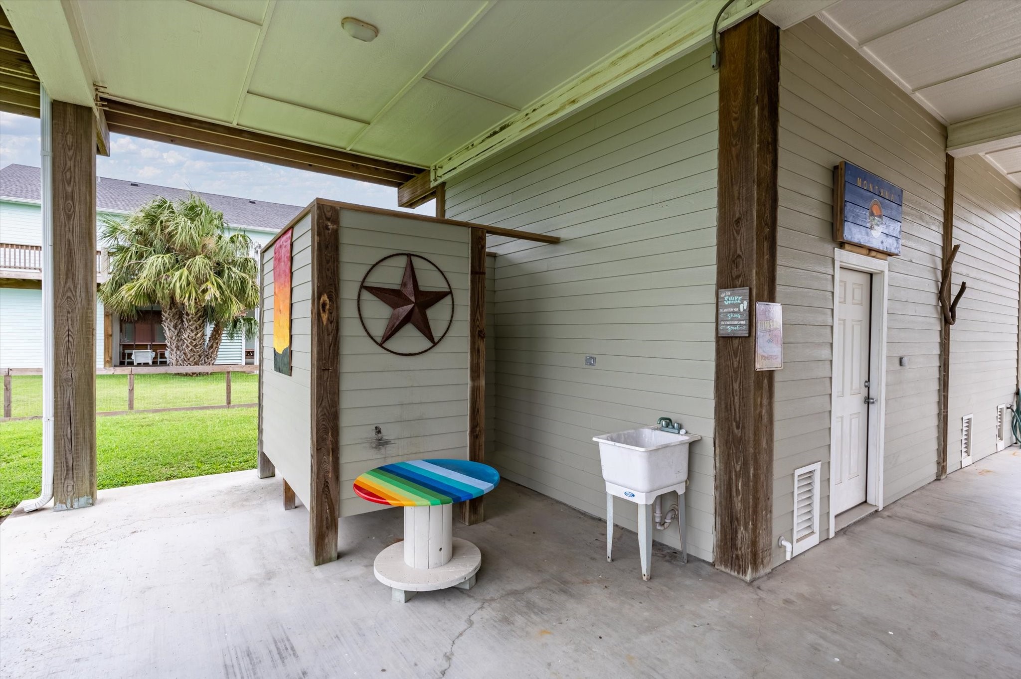 957 Mary Ann Property Photo 32