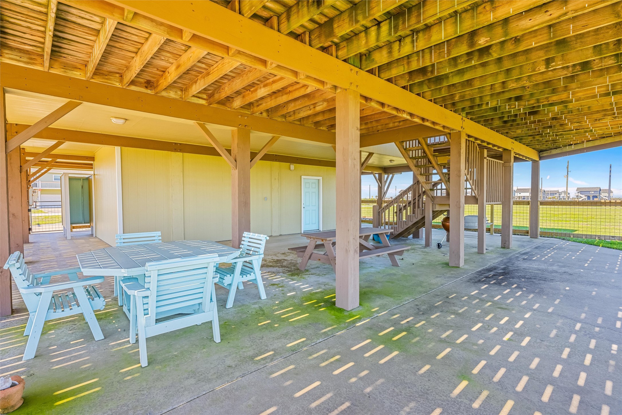972 Rancho Carribe Property Photo 7