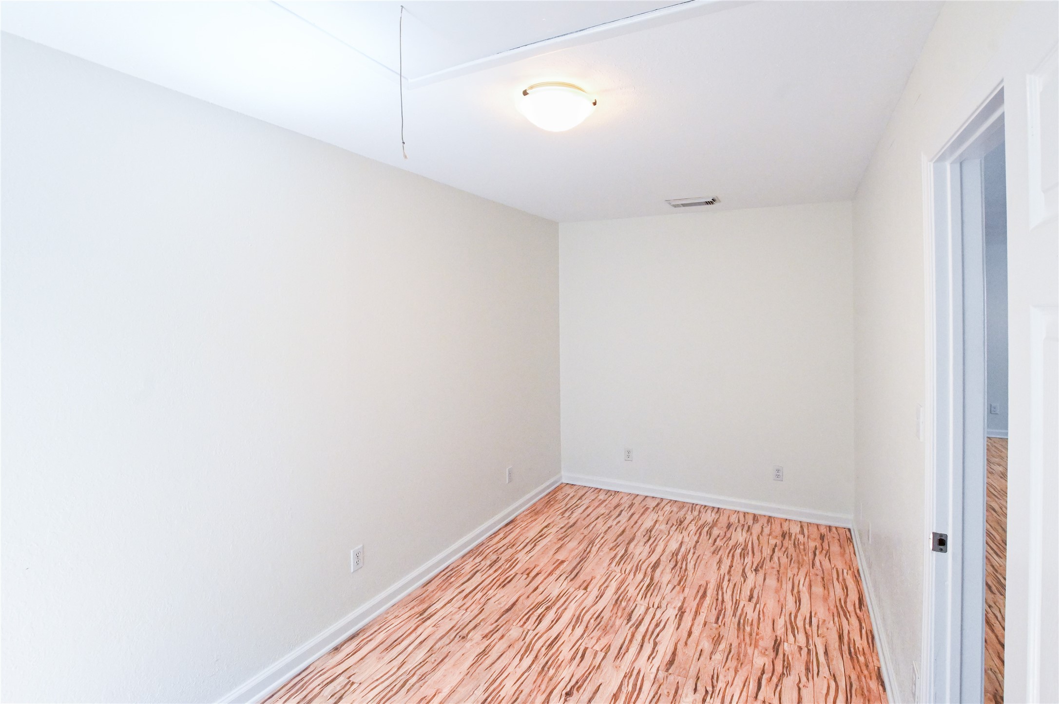 1 Lovers Lane 2 Property Photo 5