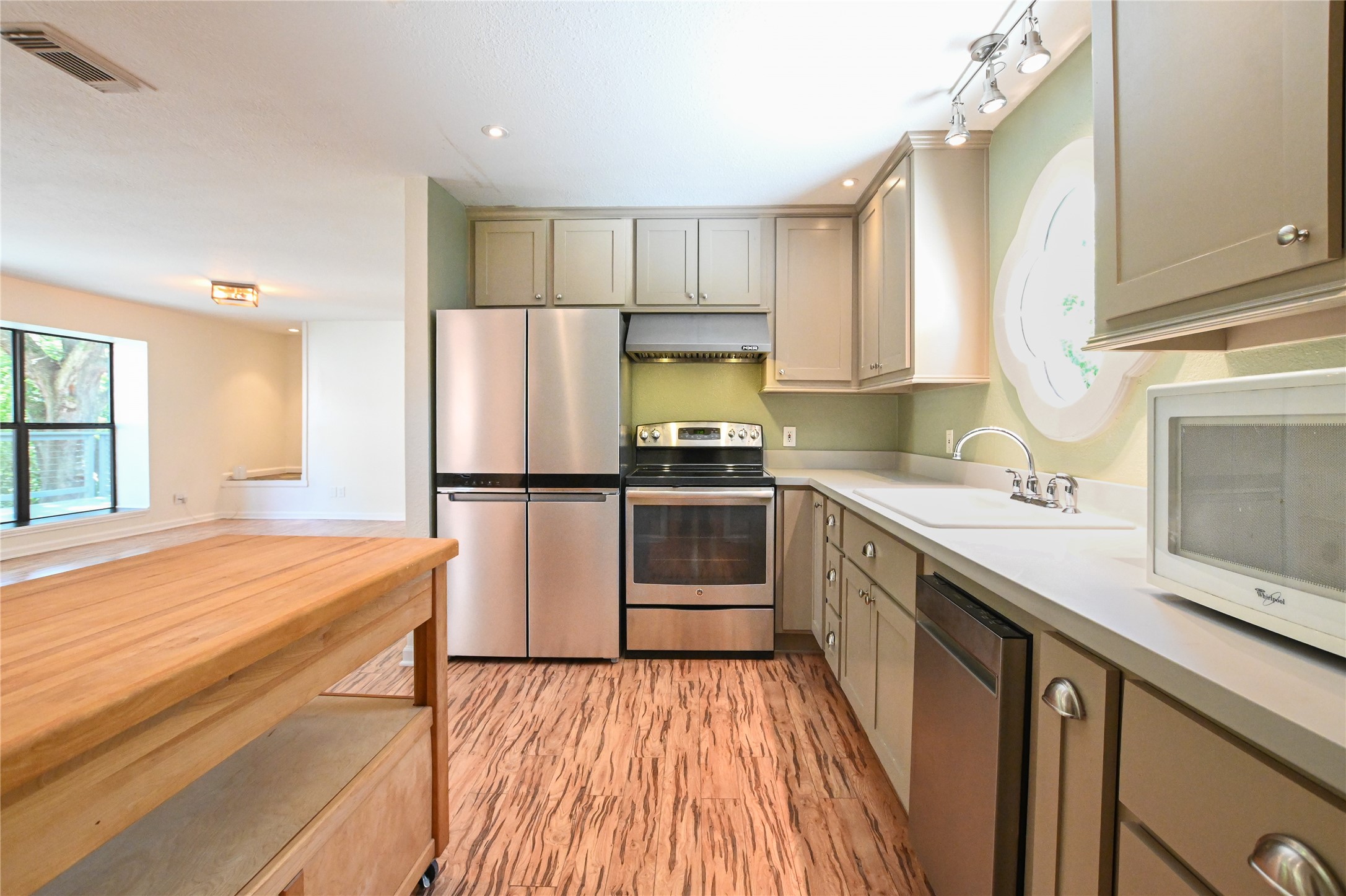1 Lovers Lane 2 Property Photo 10