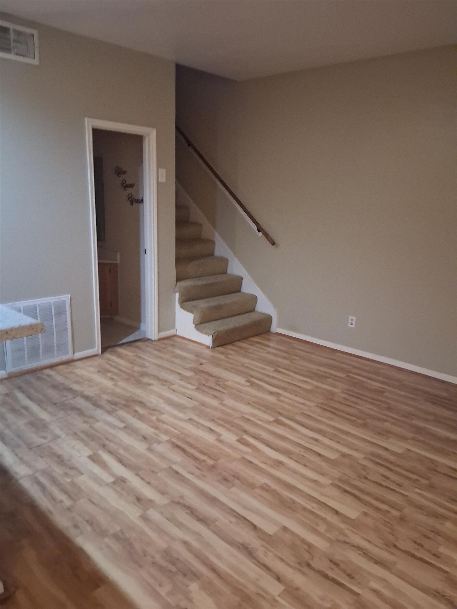 7364 Regency Square Court 7364 Property Photo 4