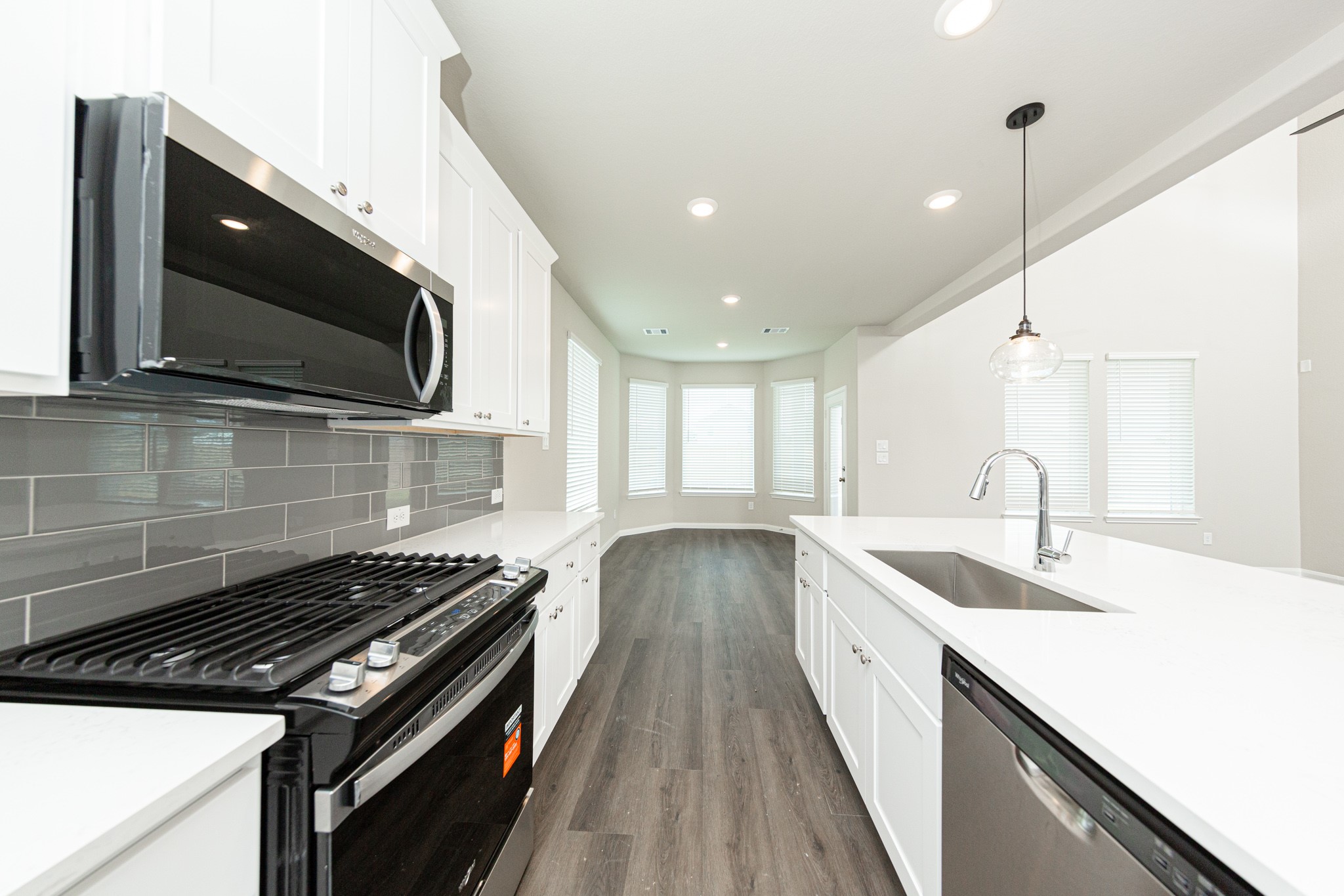 3025 Mustang Grove Way Property Photo 11