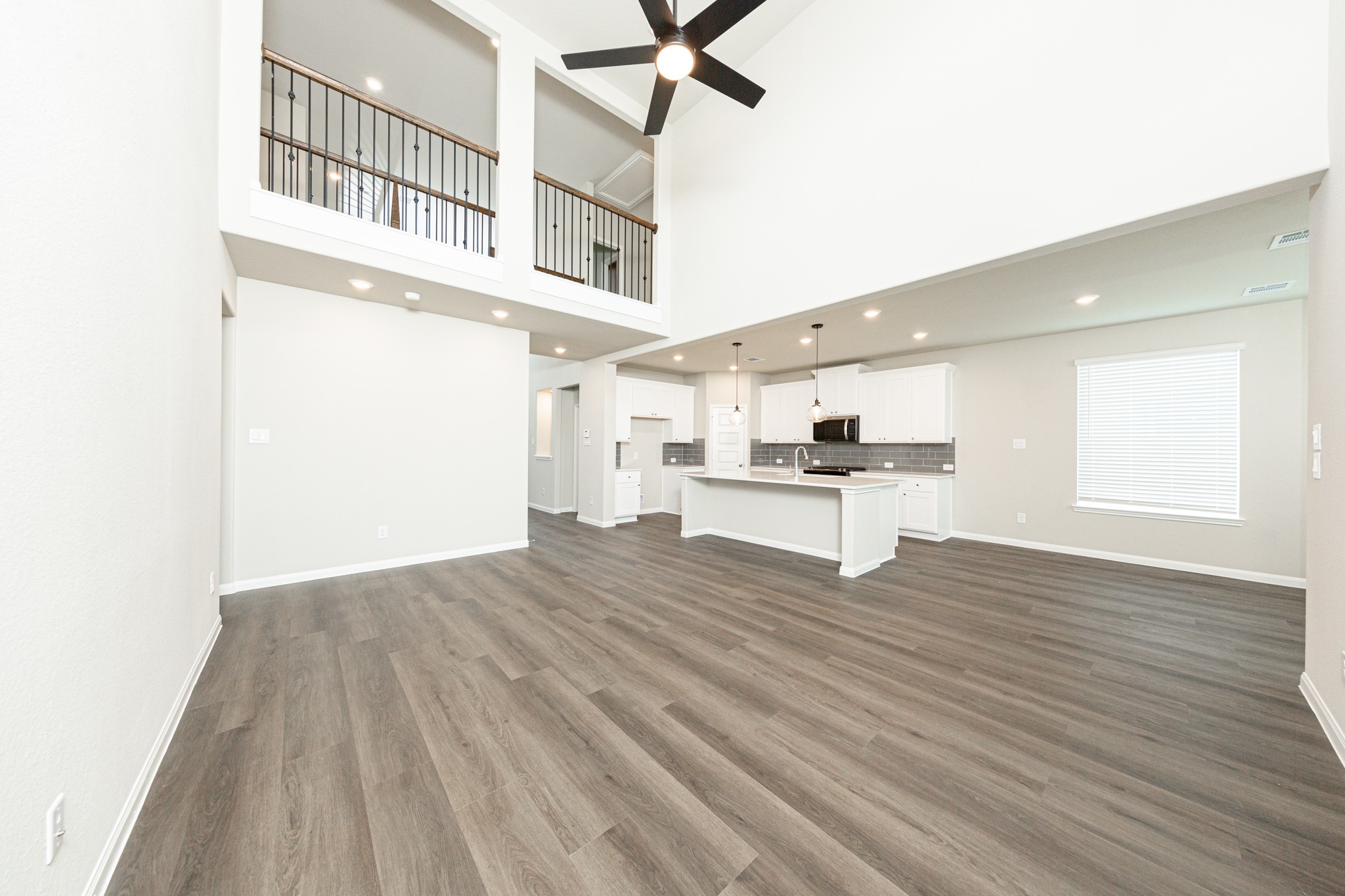 3025 Mustang Grove Way Property Photo 14