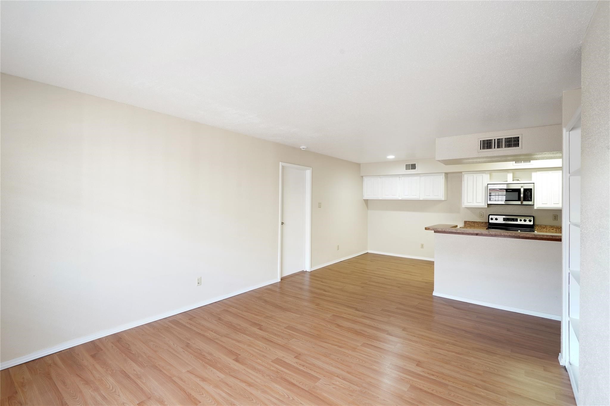 12955 Woodforest Boulevard 32 Property Photo 5