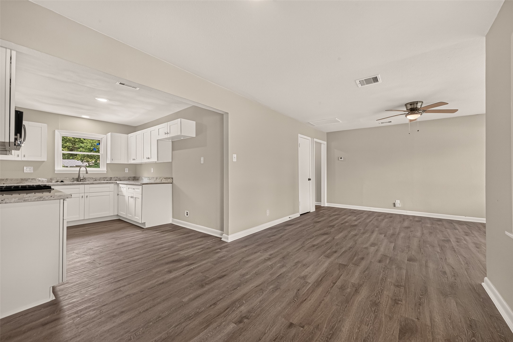 522 23rd Avenue N Property Photo 12