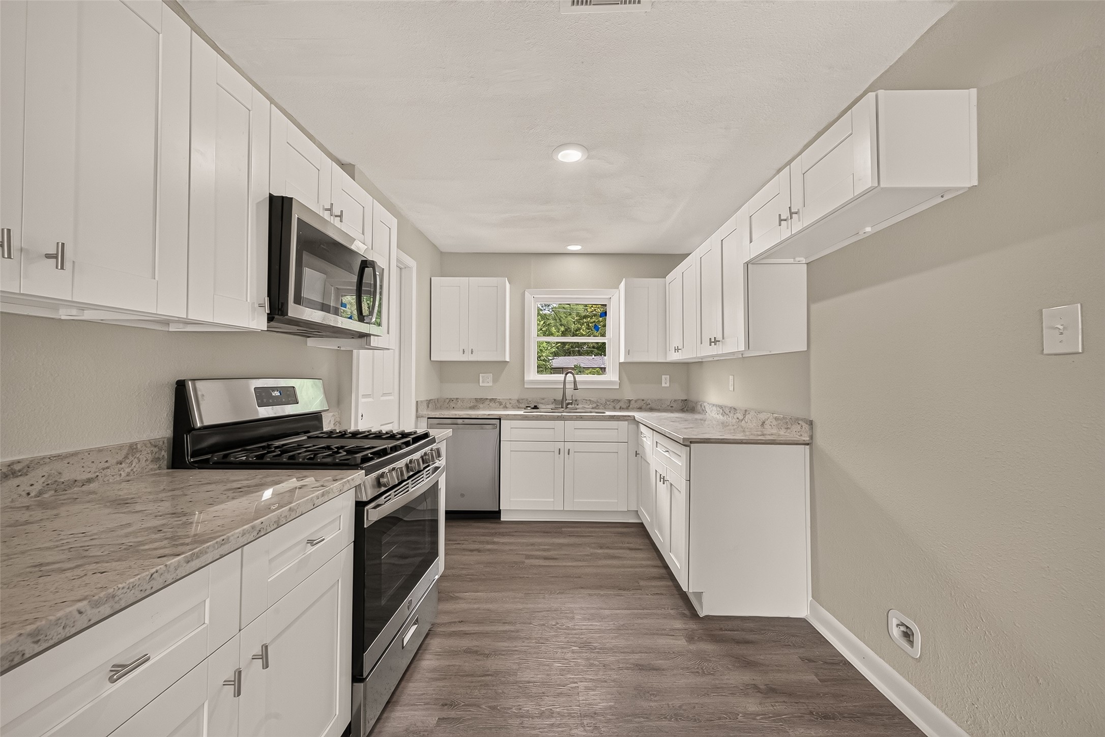 522 23rd Avenue N Property Photo 14