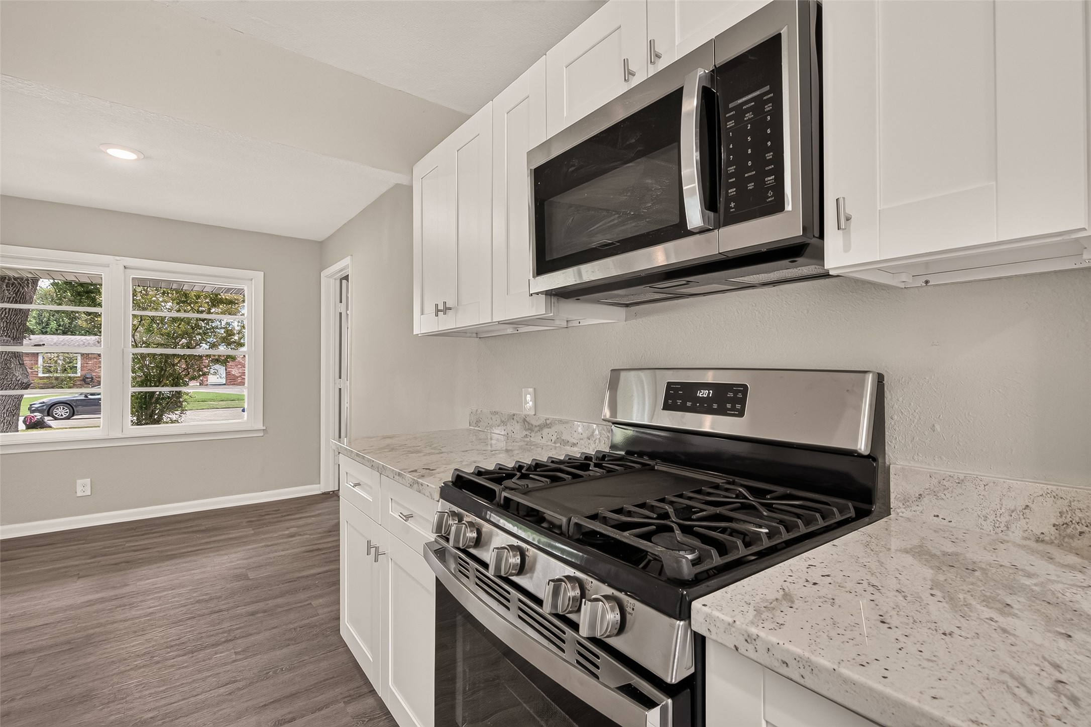 522 23rd Avenue N Property Photo 15