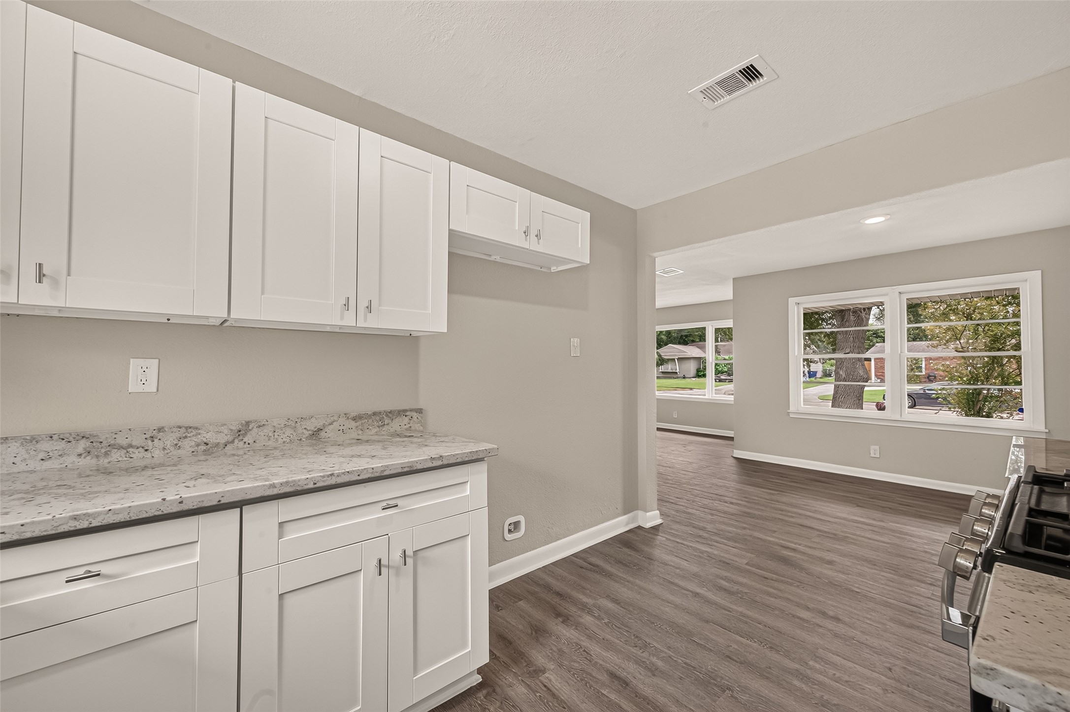 522 23rd Avenue N Property Photo 16
