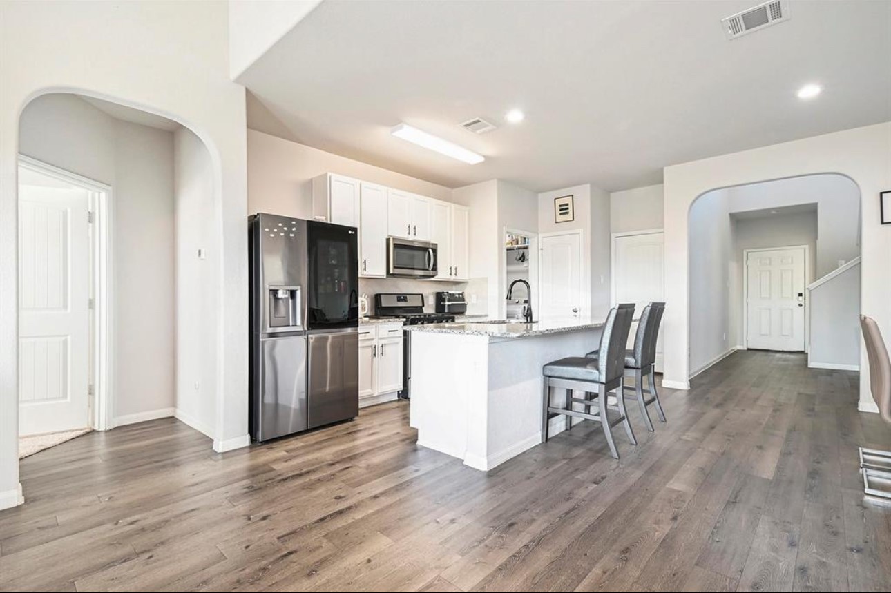 23523 Montague Drive Property Photo 10