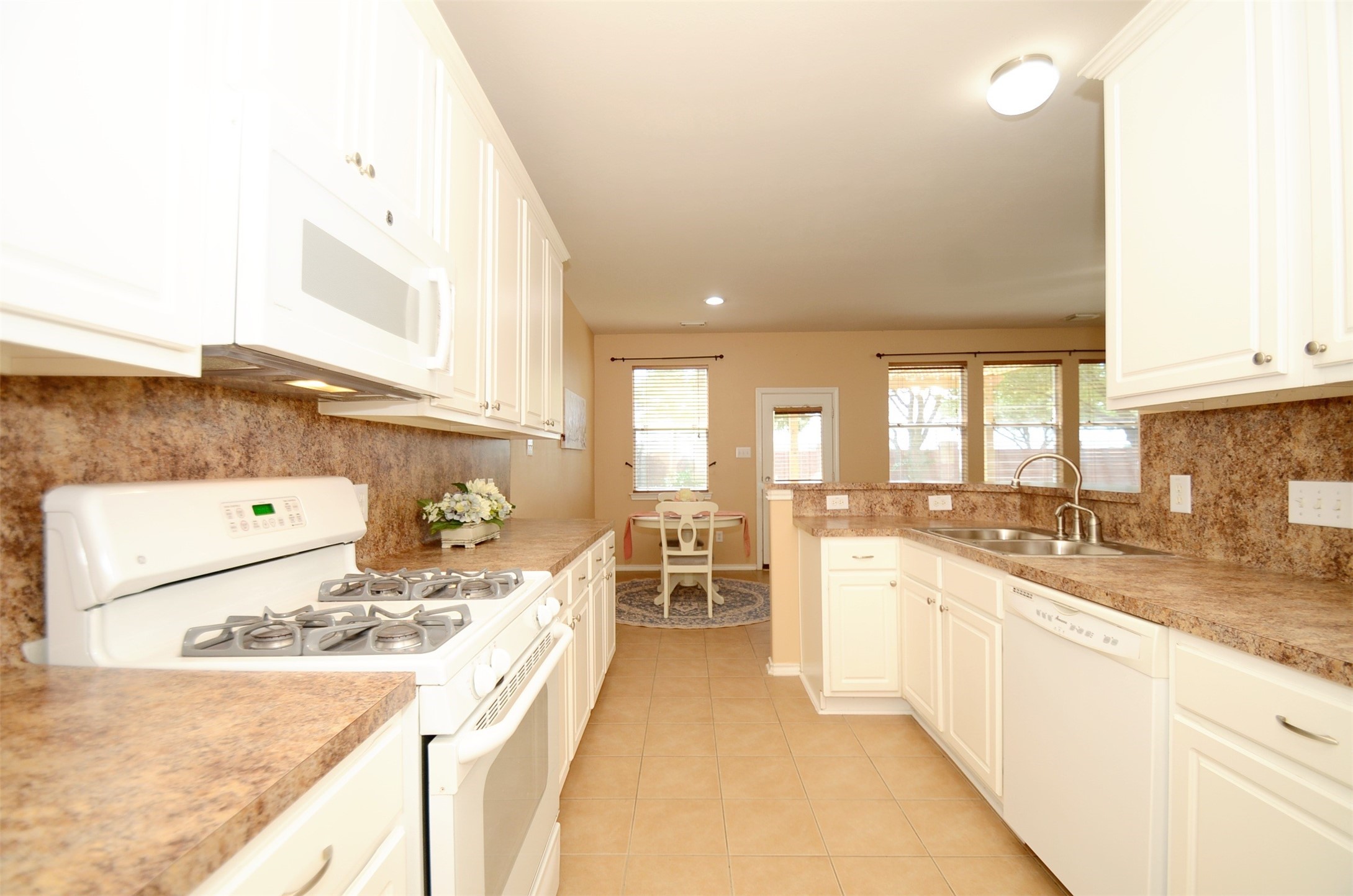 5606 Claybeck Lane Property Photo 9