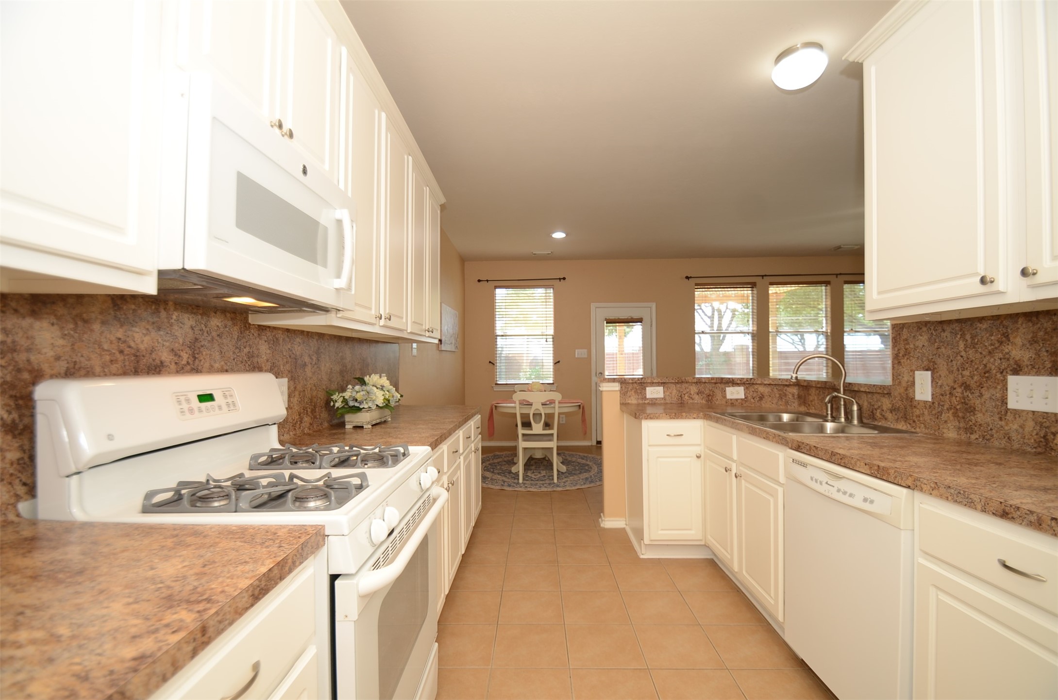 5606 Claybeck Lane Property Photo 10