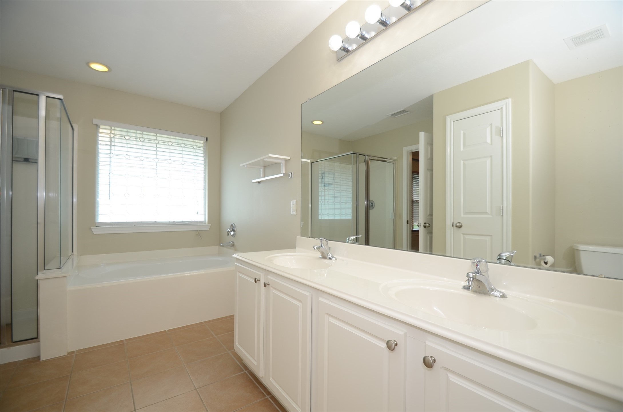 5606 Claybeck Lane Property Photo 19