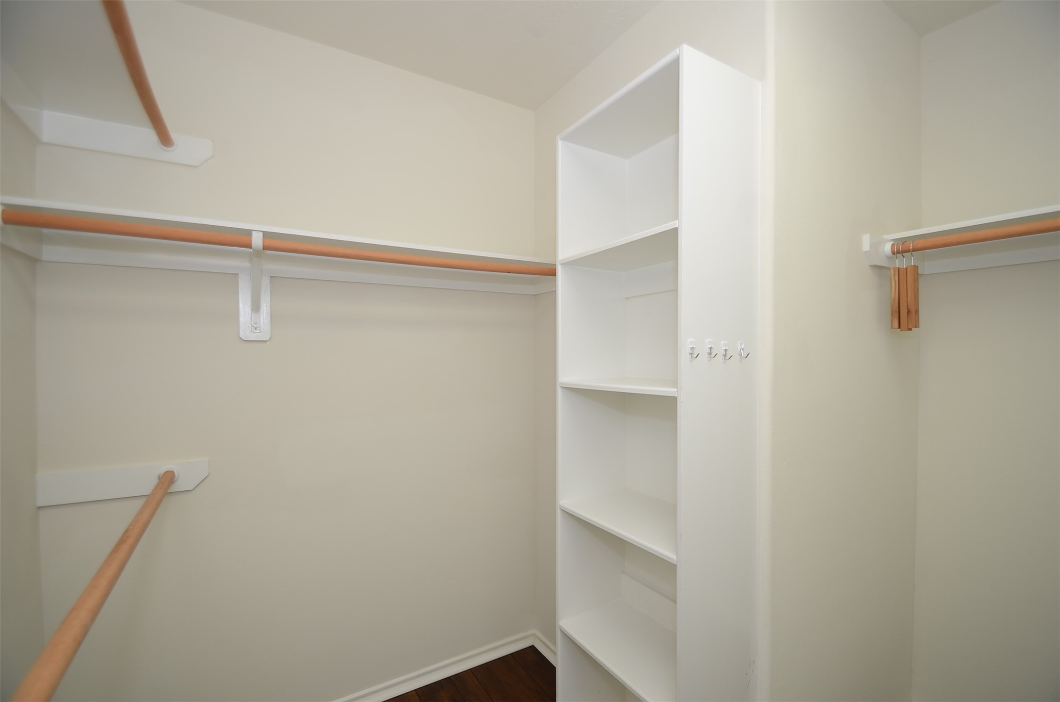 5606 Claybeck Lane Property Photo 22
