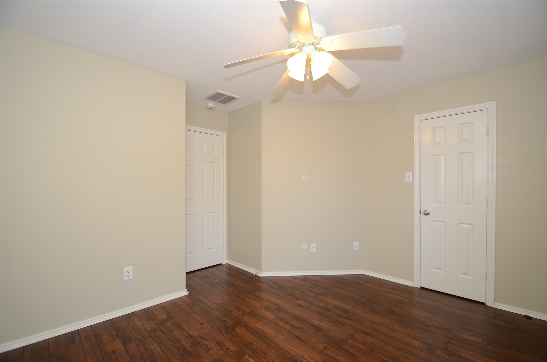 5606 Claybeck Lane Property Photo 23