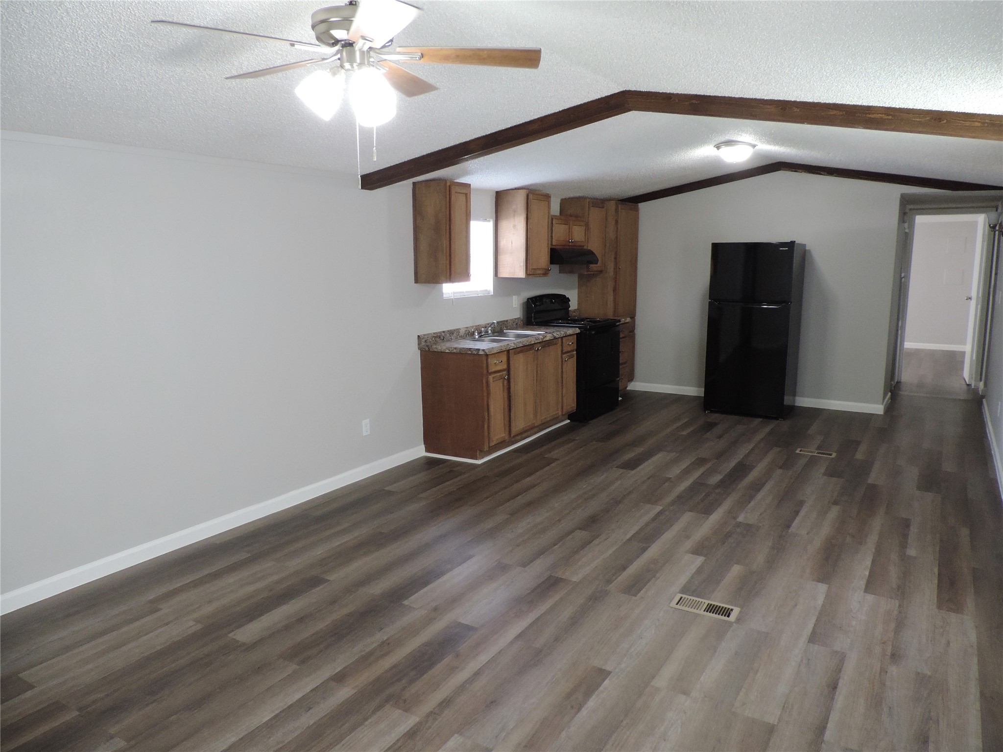 1668 Fm 2518 85 Property Photo 3