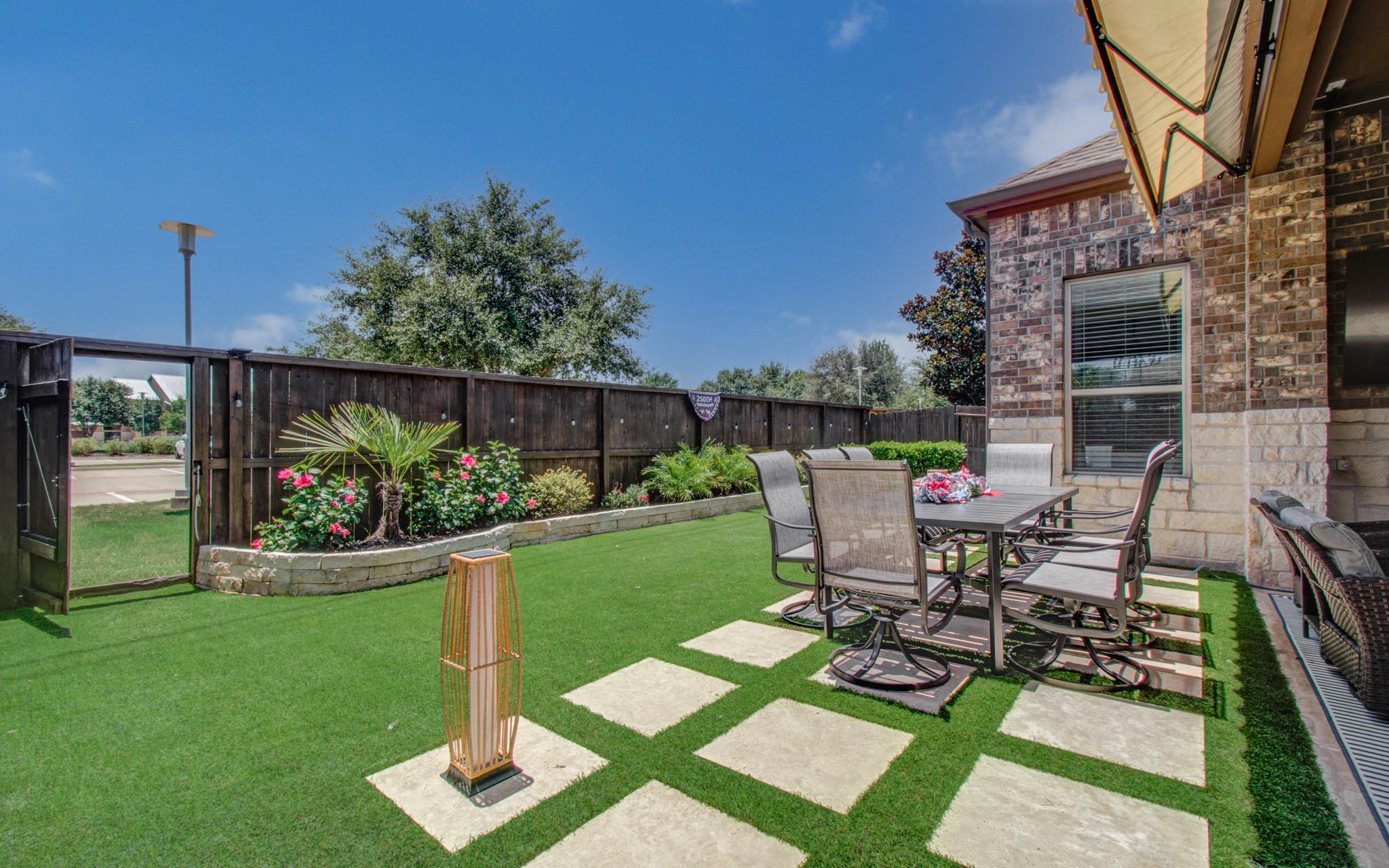 17915 Olde Oaks Estate Court Property Photo 2
