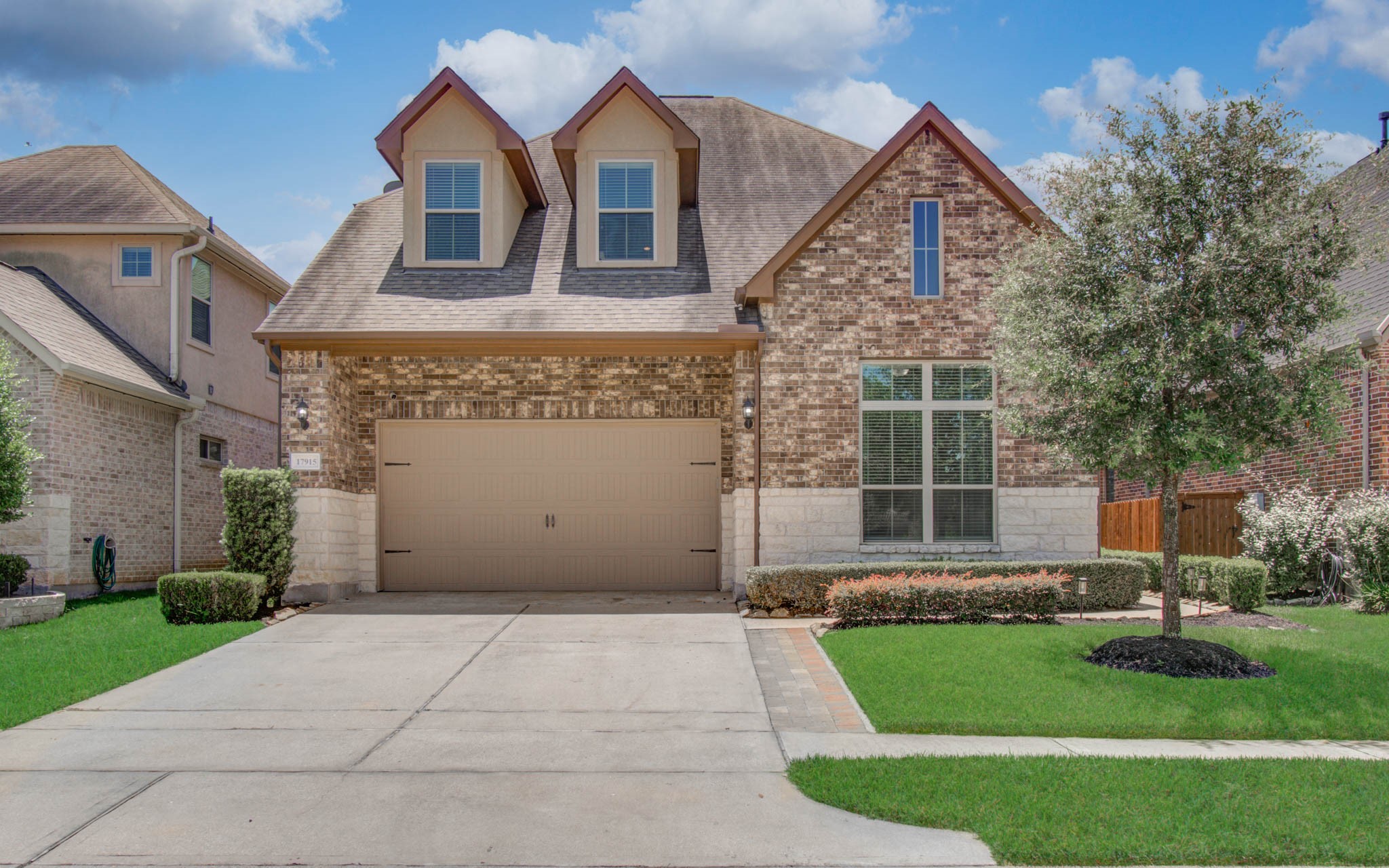 17915 Olde Oaks Estate Court Property Photo 4