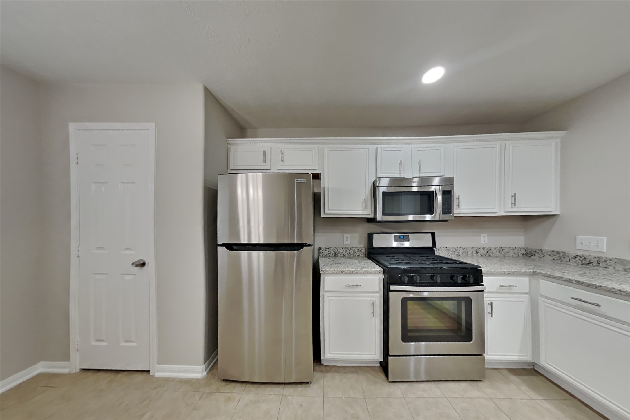 19110 Hayden Wood Drive Property Photo 4