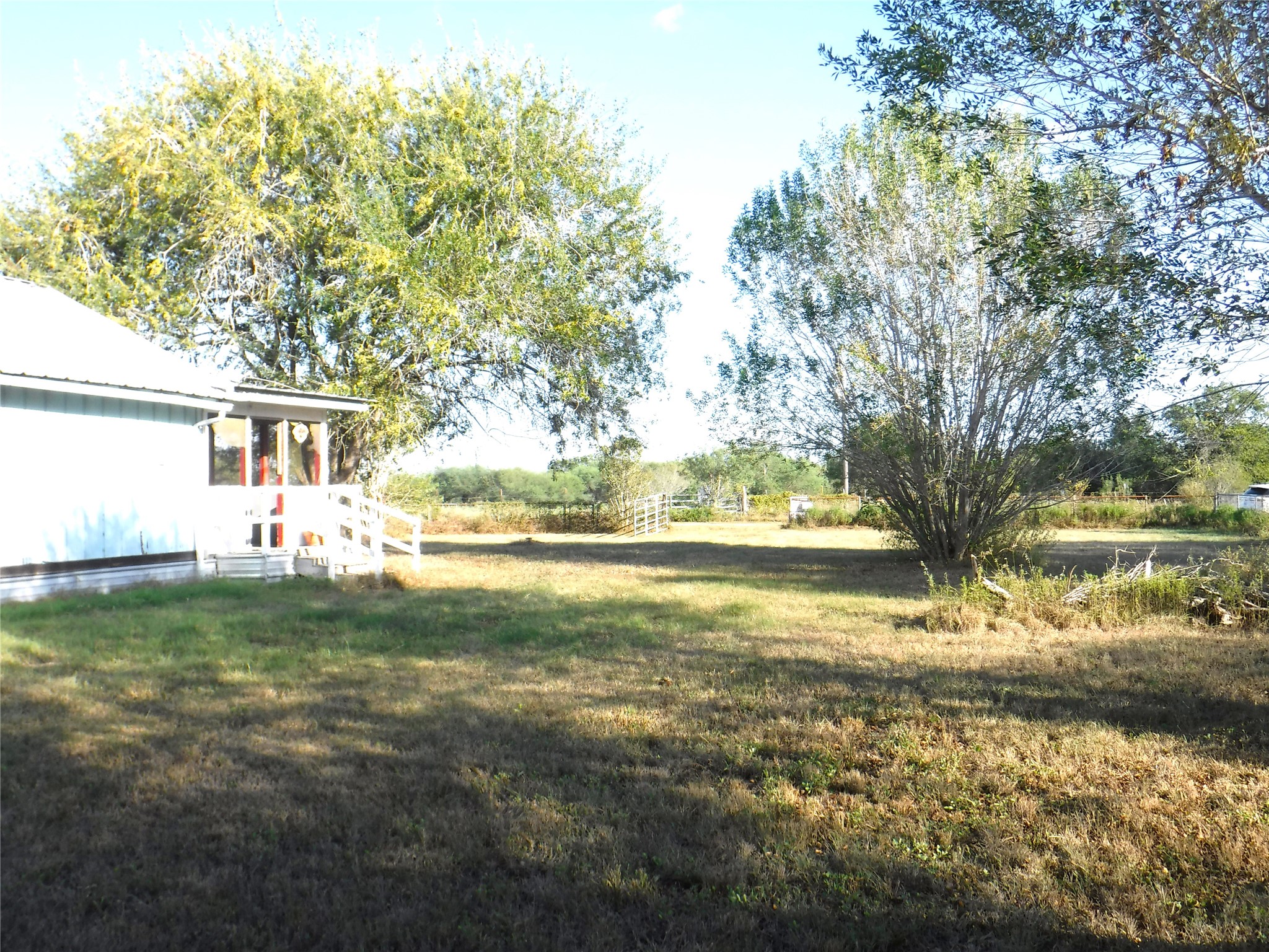 1142 Chestnut Lane Property Photo 5