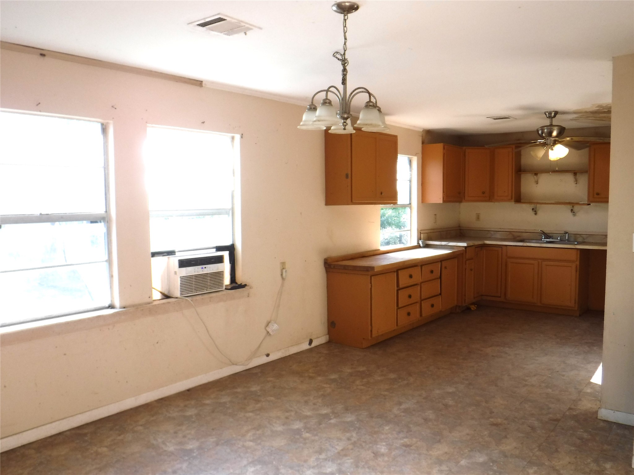 1142 Chestnut Lane Property Photo 9
