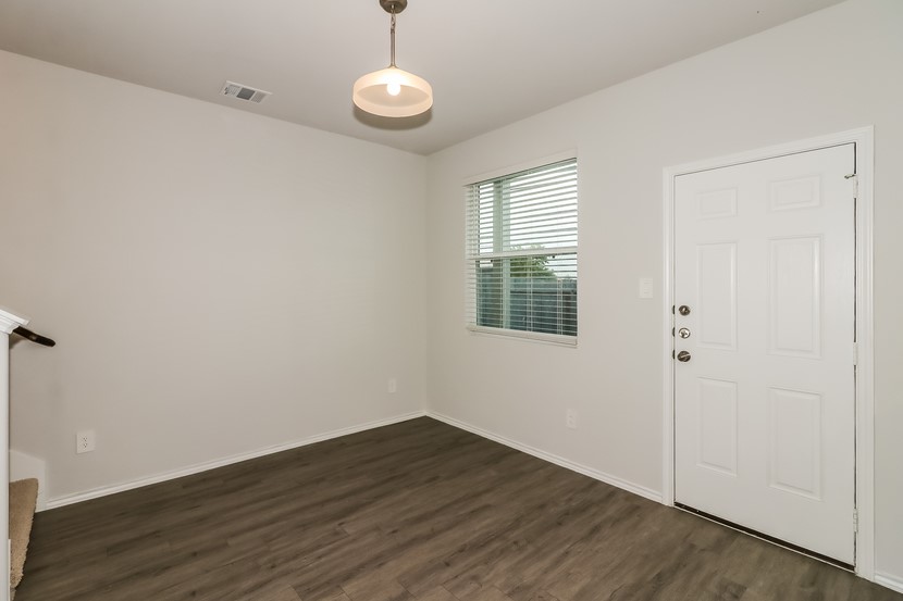 2607 Bouvardia Way Property Photo 3