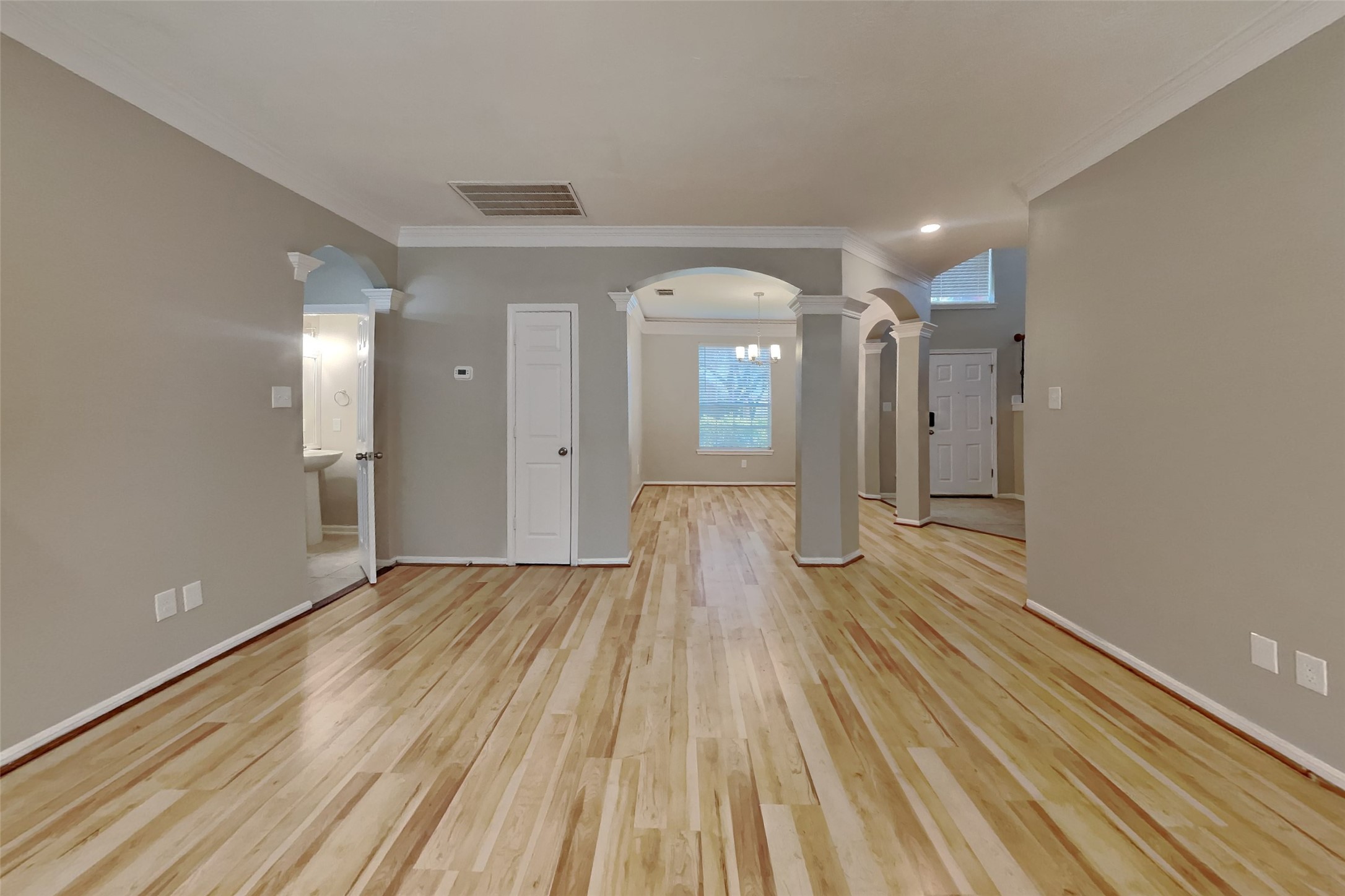 4731 Silverlake Drive Property Photo 2