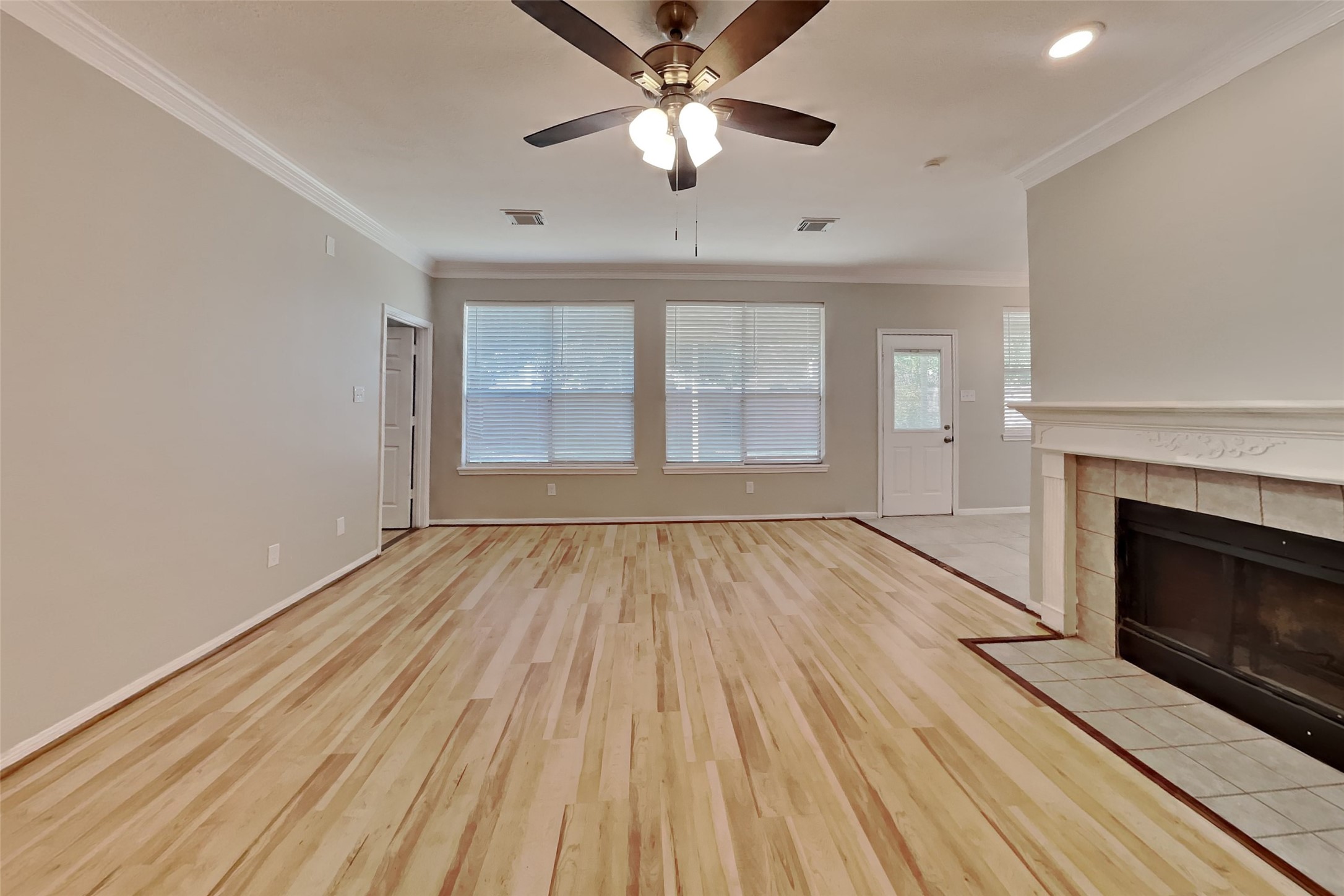 4731 Silverlake Drive Property Photo 3