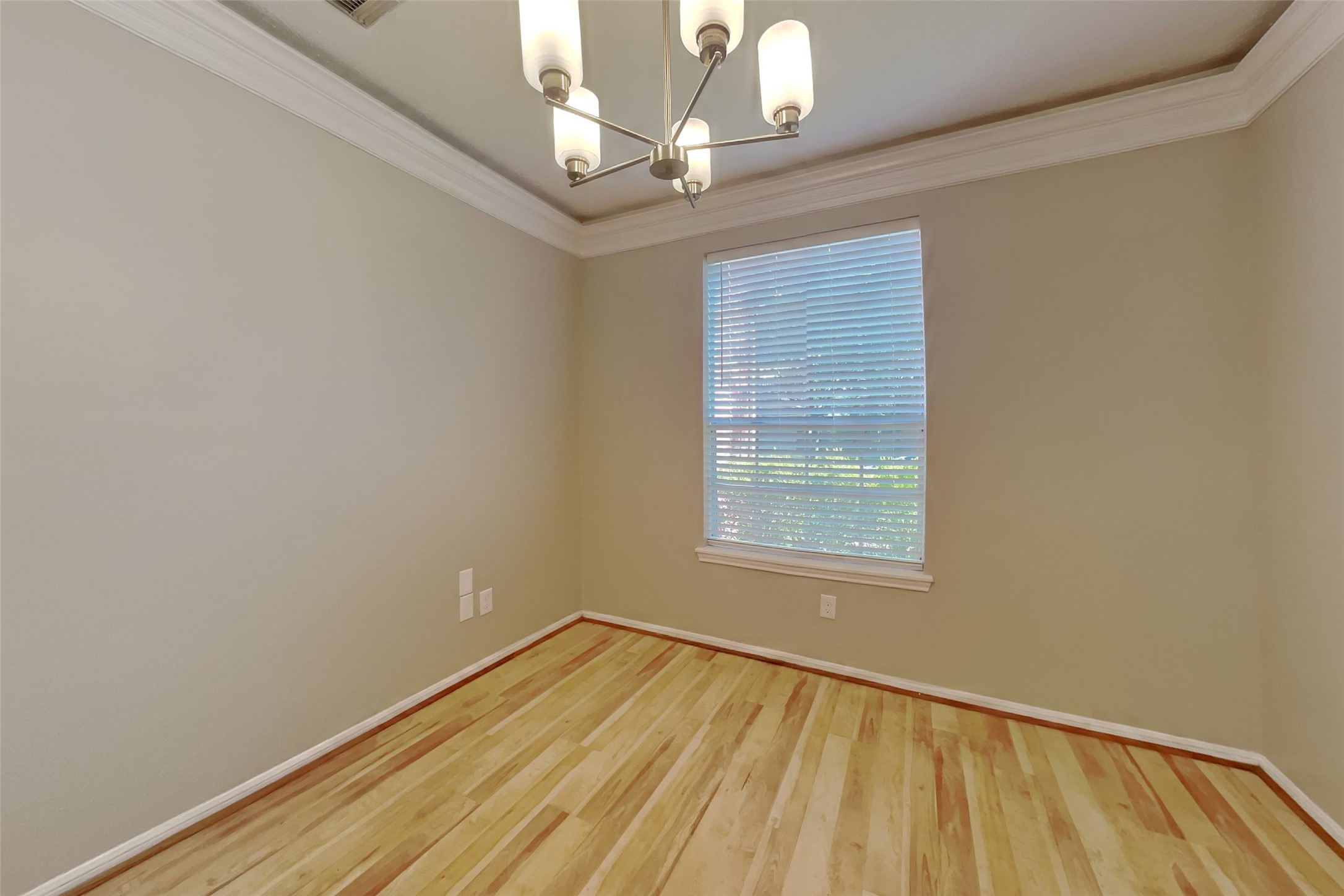 4731 Silverlake Drive Property Photo 6