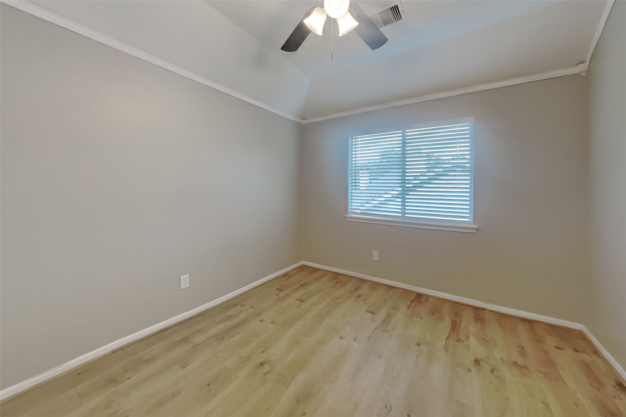 4731 Silverlake Drive Property Photo 11