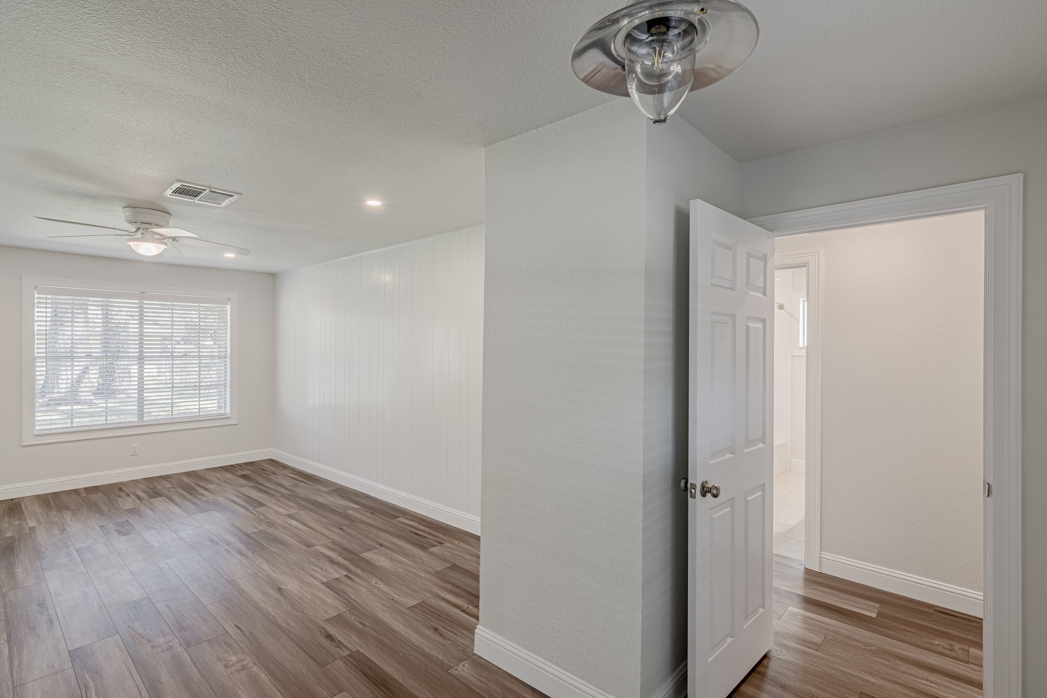 3402 Gary Lane Property Photo 6