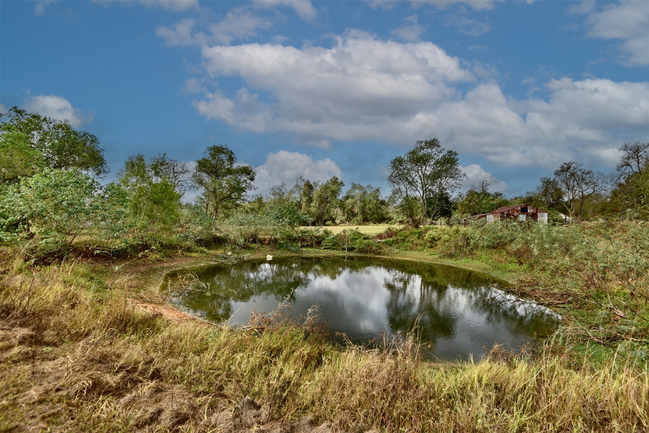 000 19th Property Photo 15