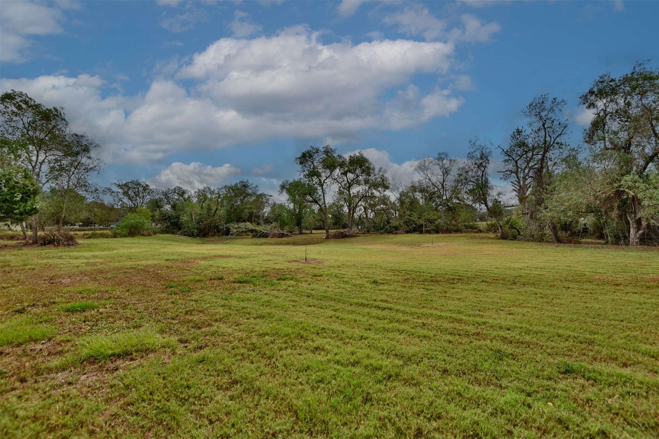 000 19th Property Photo 25