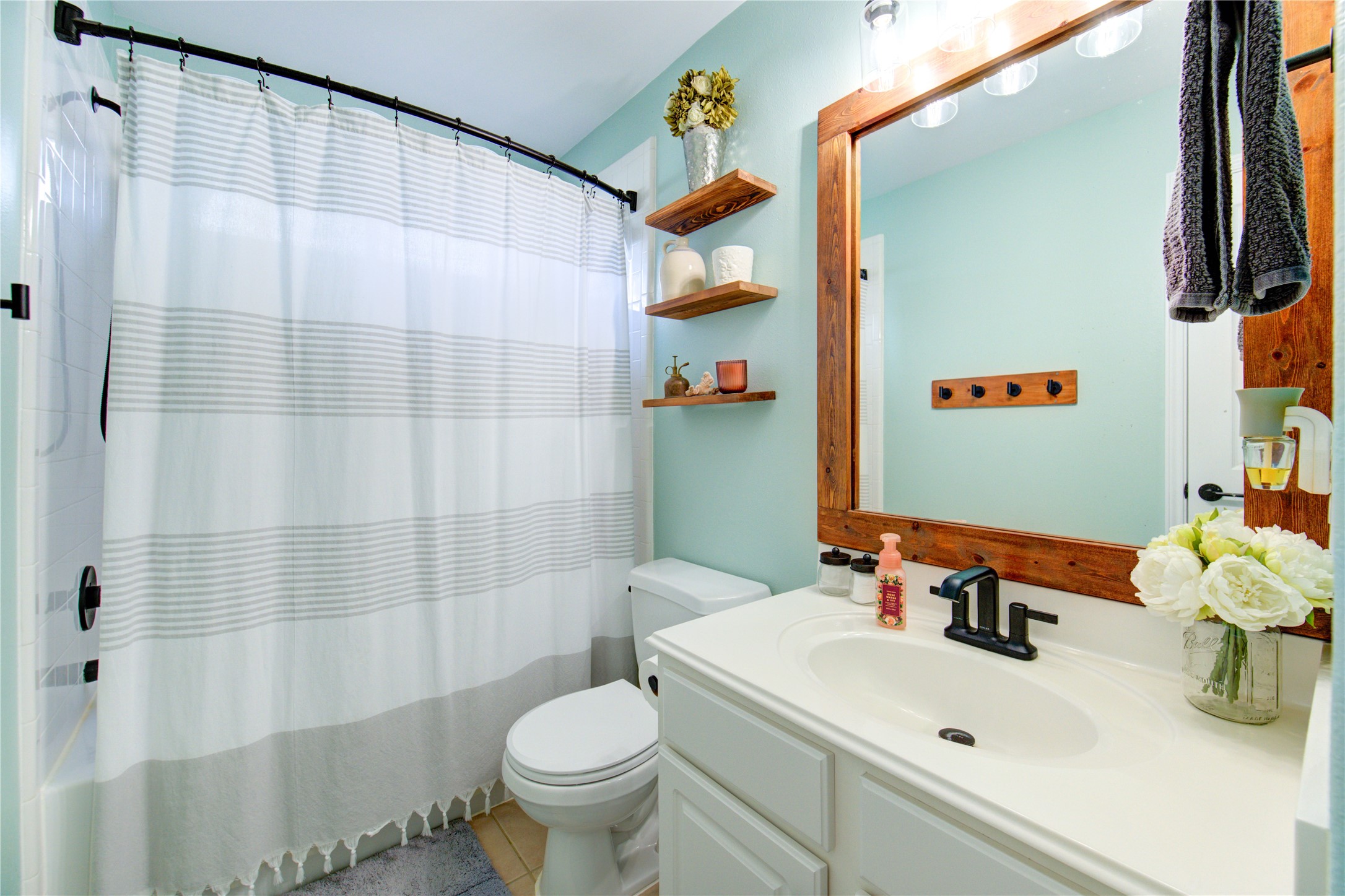 5416 Lilac Grove Ln Property Photo 21