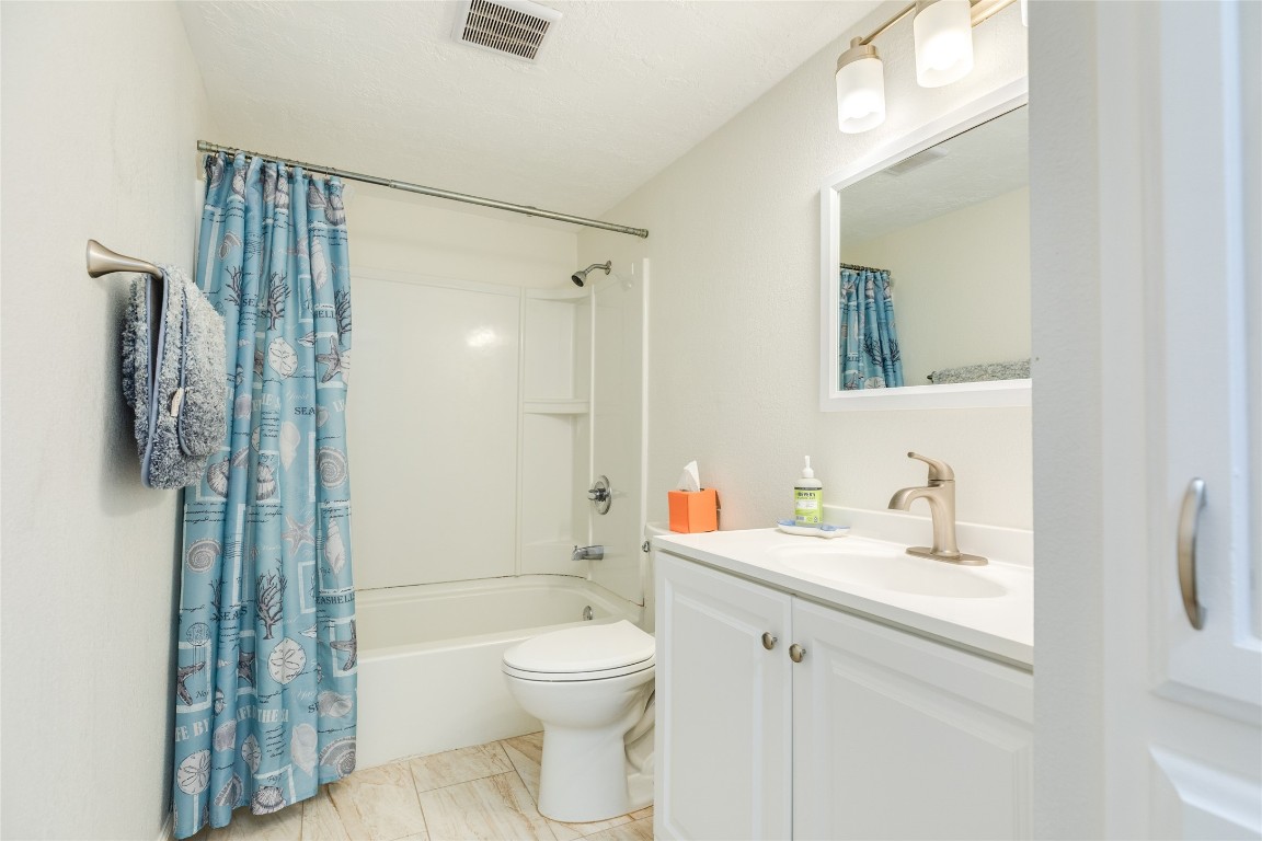 19 Dana Drive B Property Photo 11