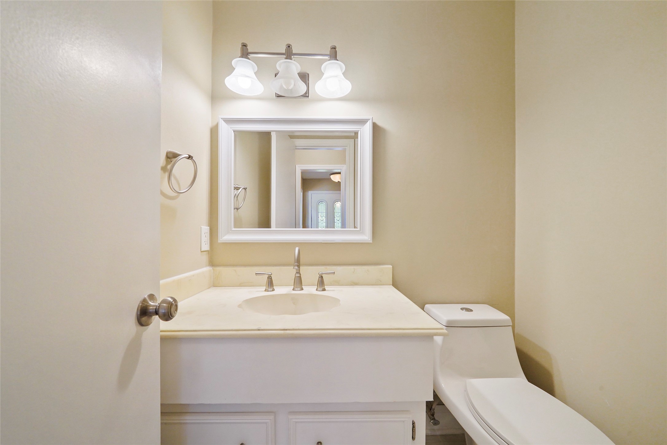3602 Cobleskill Court Property Photo 6