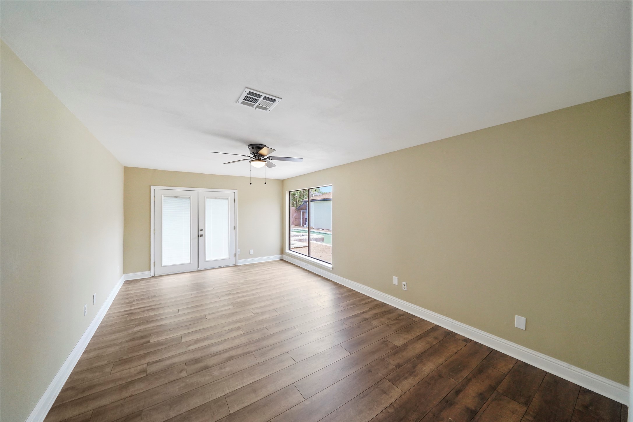 3602 Cobleskill Court Property Photo 7