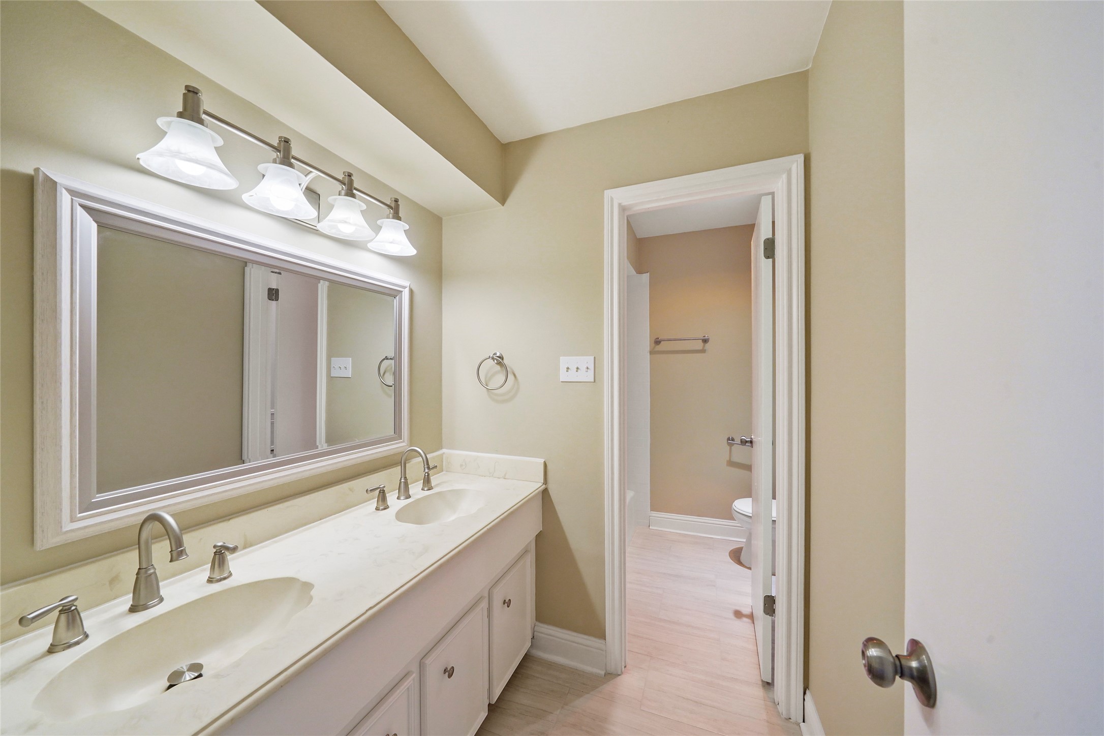 3602 Cobleskill Court Property Photo 18