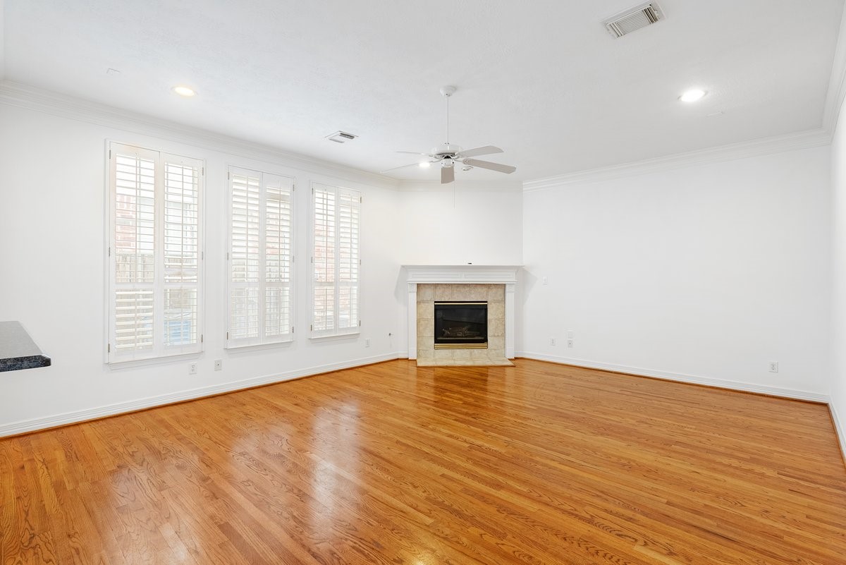 5913 Dolores Street B Property Photo 11