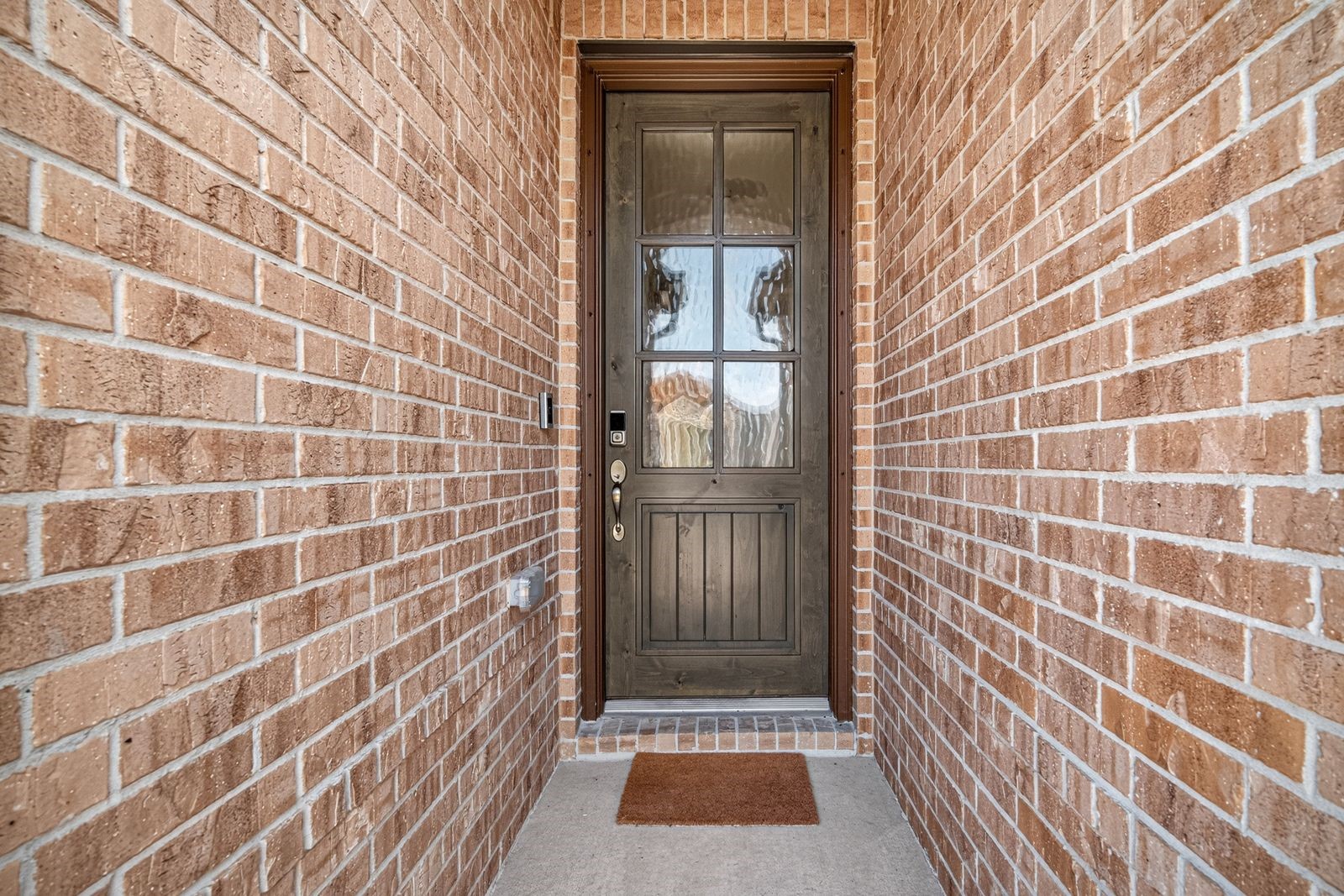 2419 Honeyberry Shrub Drive Property Photo 4