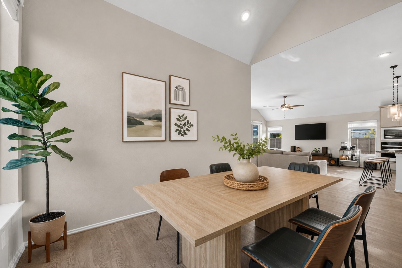 2419 Honeyberry Shrub Drive Property Photo 11