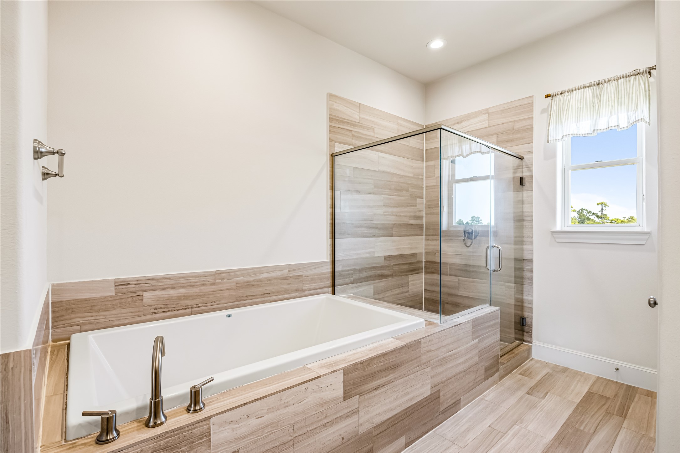 5628 Cohn Terrace Property Photo 28