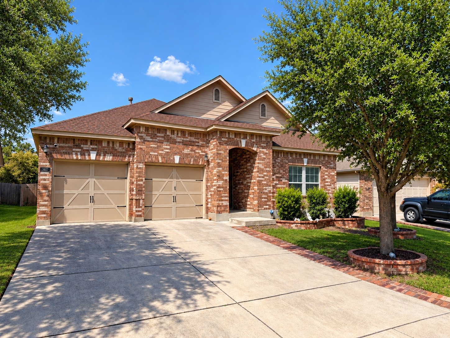 13027 Stags Leap Property Photo 1