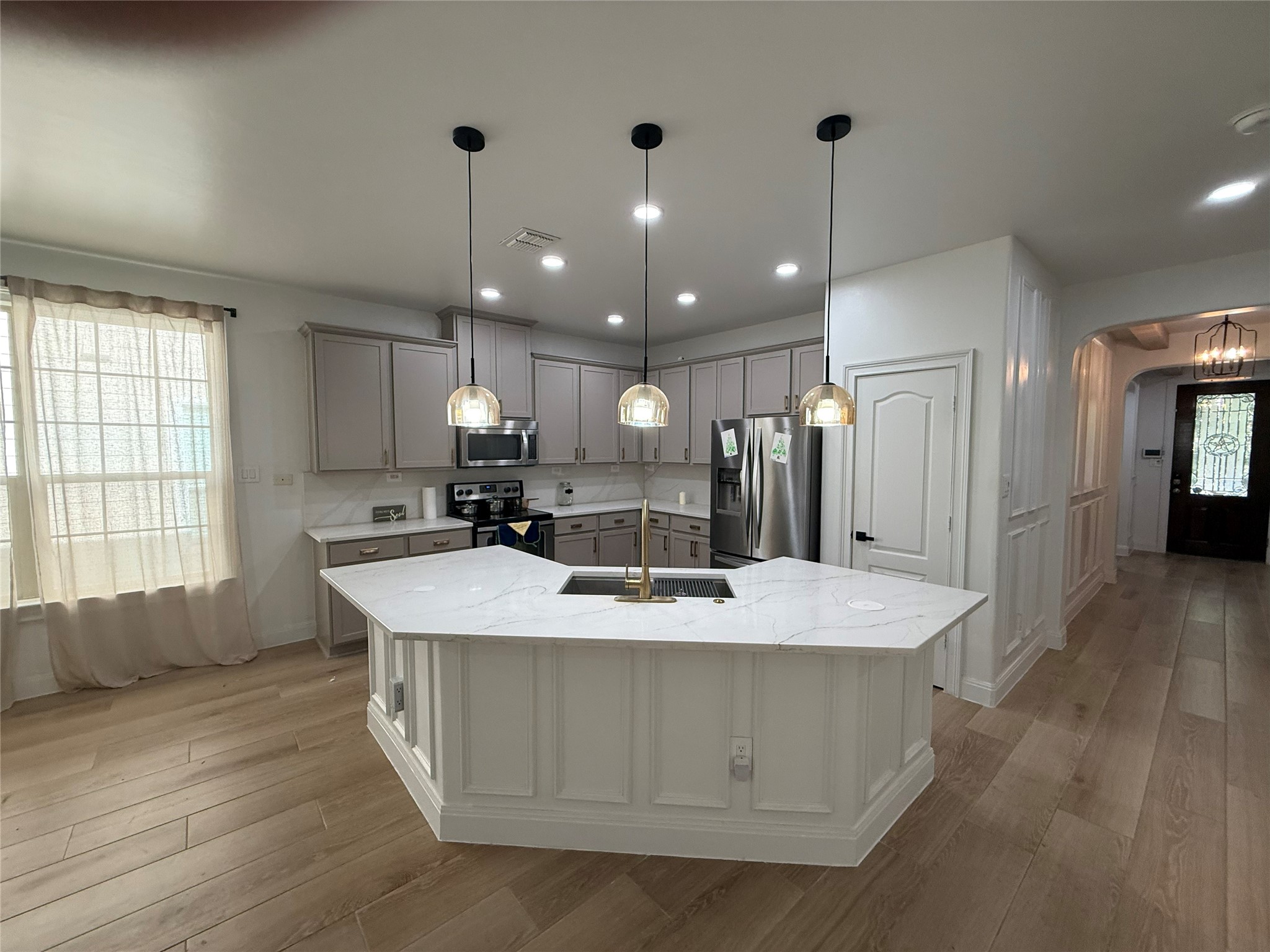 13027 Stags Leap Property Photo 4
