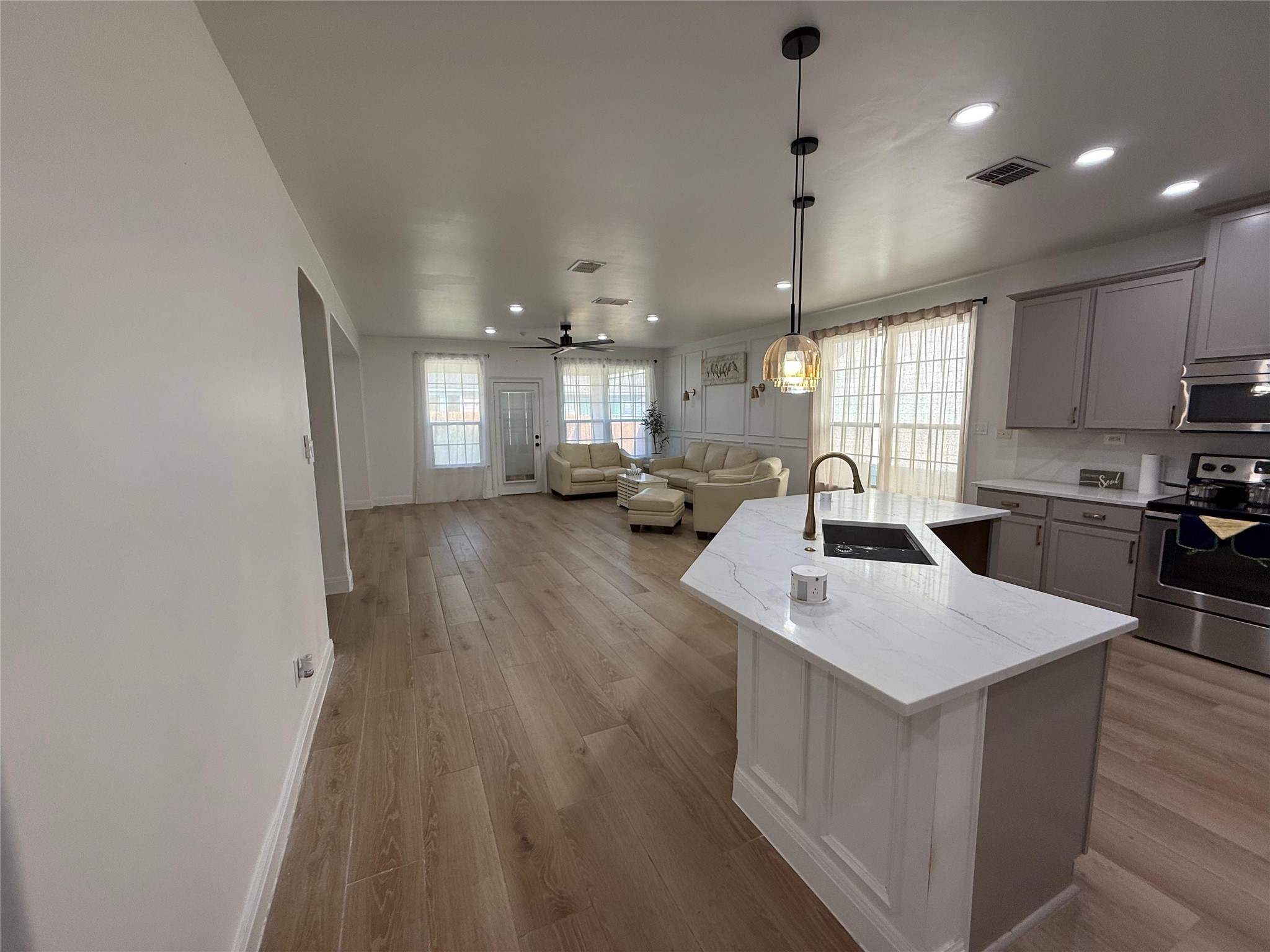 13027 Stags Leap Property Photo 6